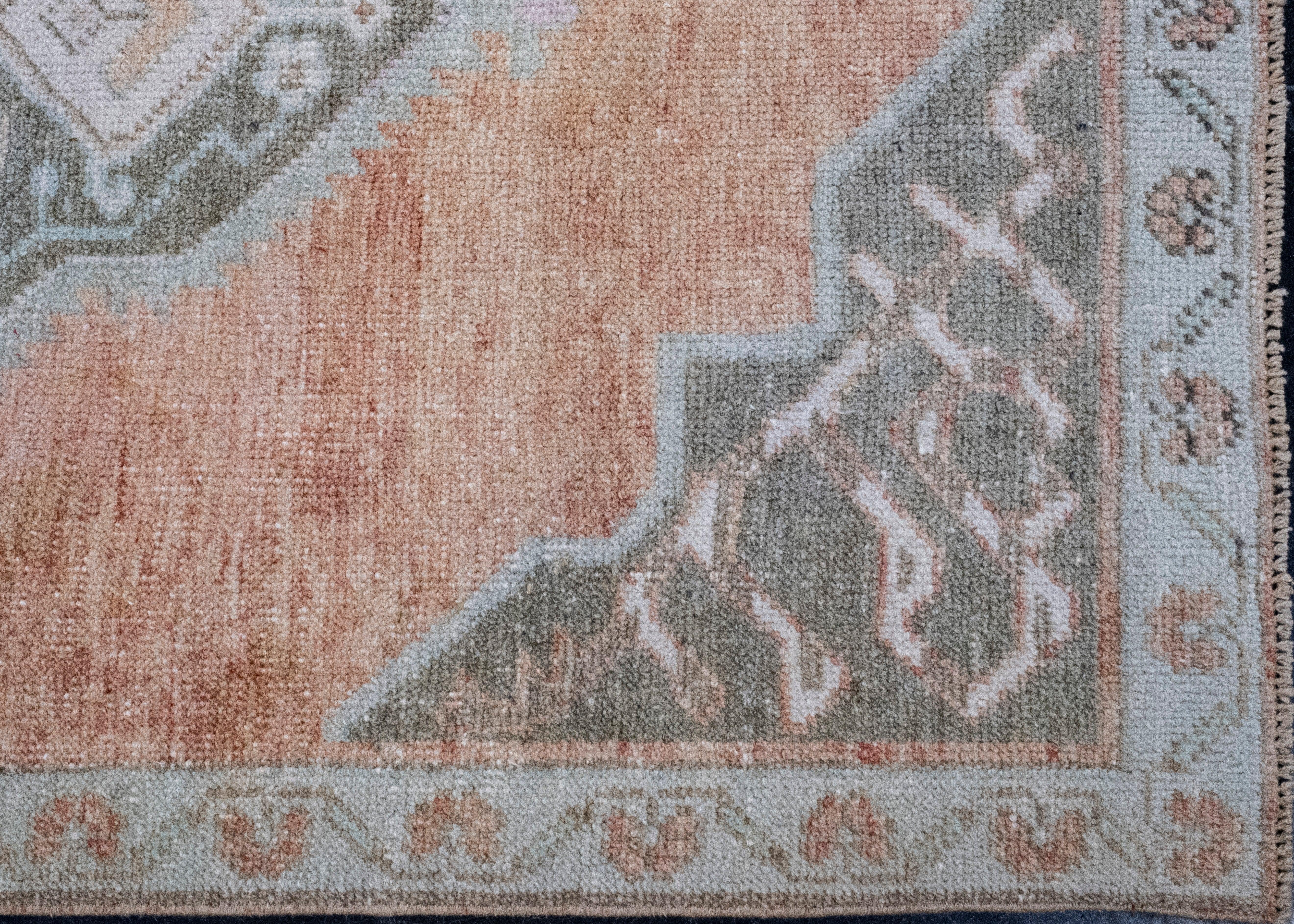 Noué à la main Tapis de couloir turc vintage d'Anatolie 3'4