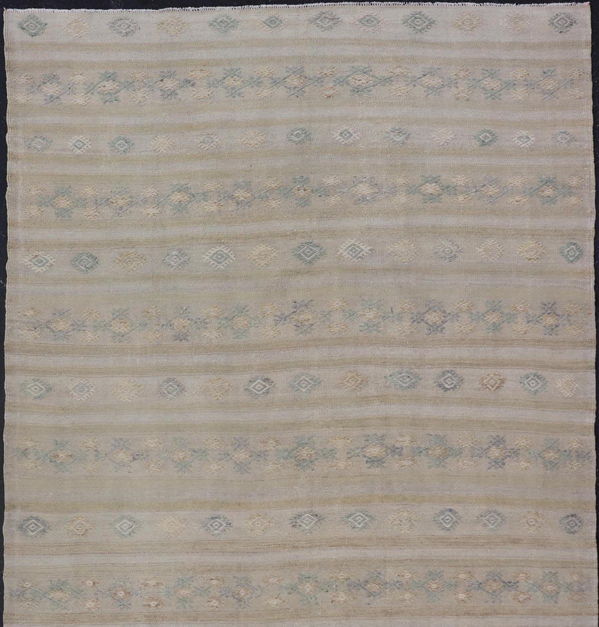 Turkish Vintage Gallery Flat-Weave Kilim With Stripes and Embroideries In Good Condition For Sale In Atlanta, GA