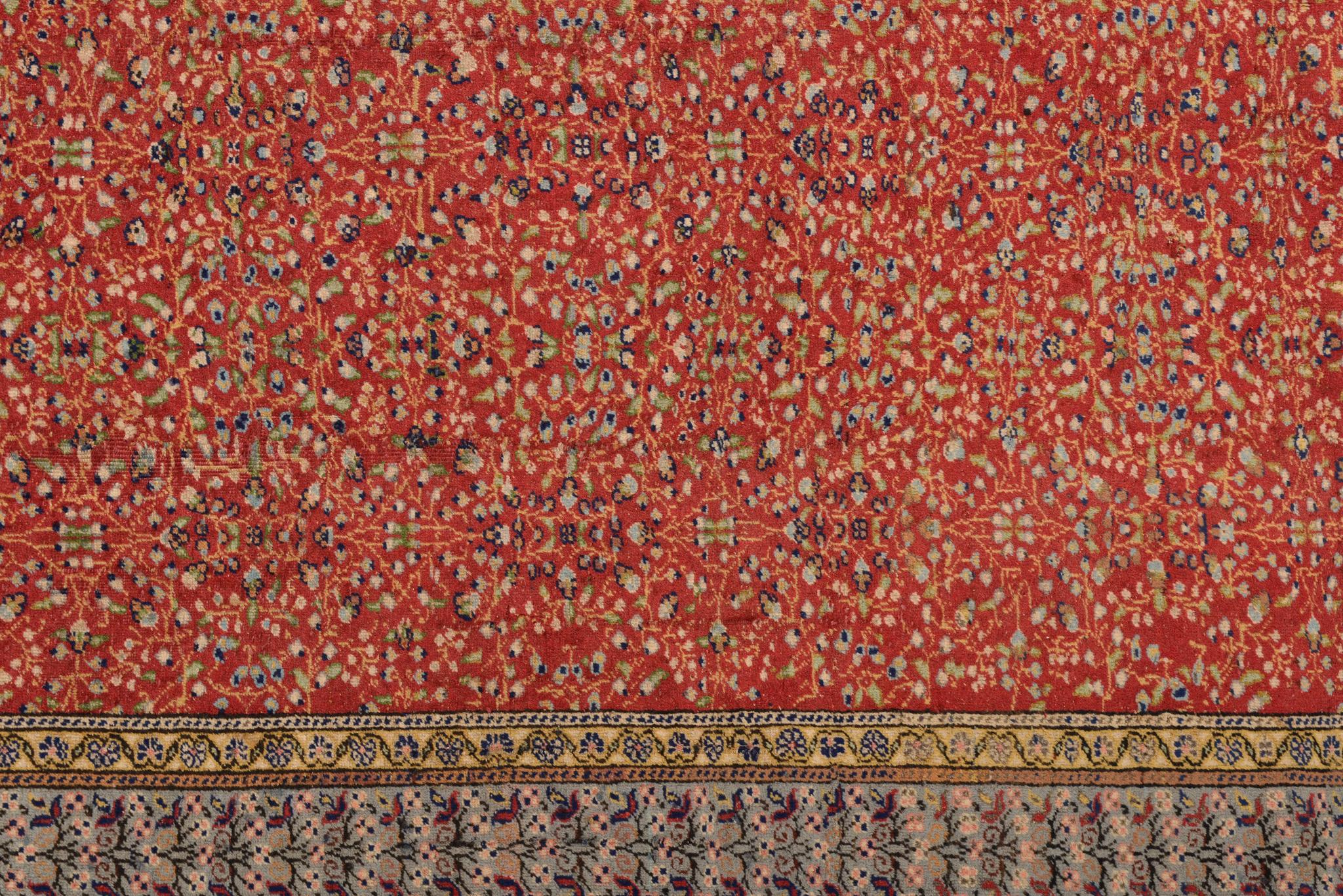 Late 20th Century Turkish Vintage KEISSARY Rug For Sale