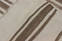 Tappeto vintage turco a trama piatta Rug & Kilim marrone e crema con disegno a strisce