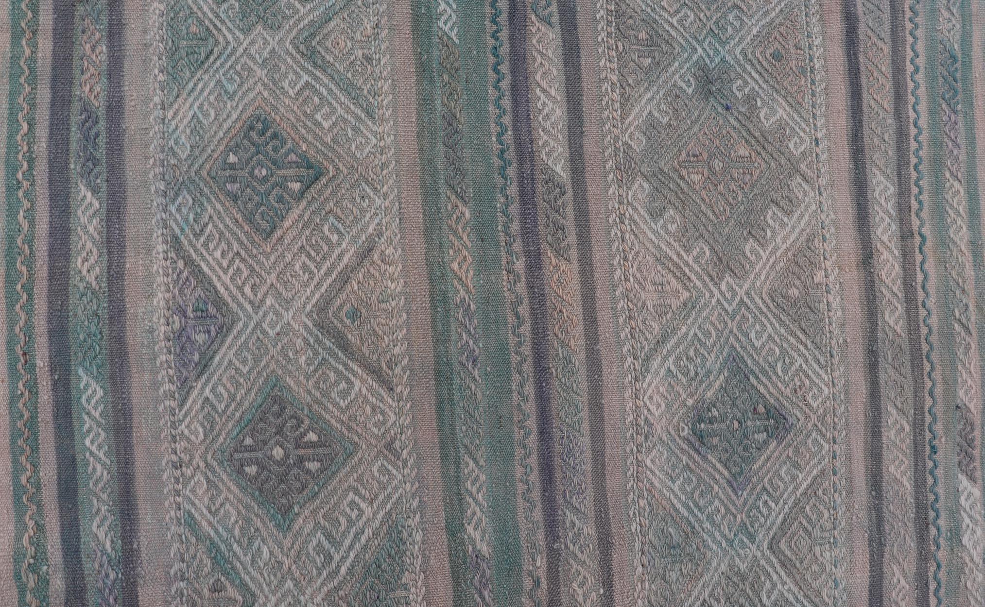 Turkish Vintage Kilim Flat-Weave with Embroideries Kilim in Pastel Color For Sale 5