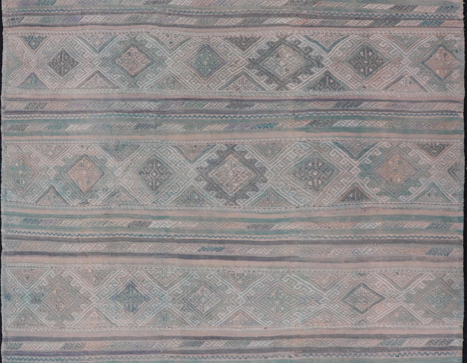 Turkish Vintage Kilim Flat-Weave with Embroideries Kilim in Pastel Color In Good Condition For Sale In Atlanta, GA