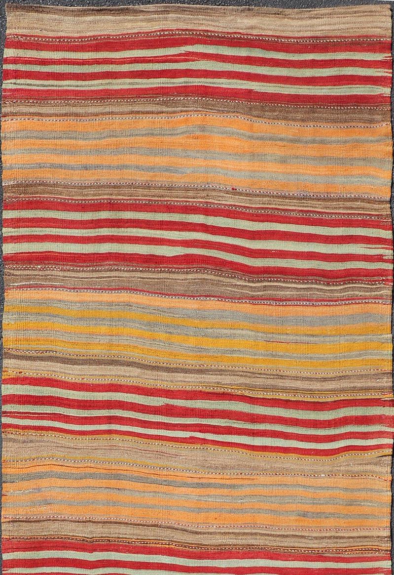 Tessuto a mano Runner turco vintage Kilim Gallery a strisce vivaci in tonalità calde 5'0 x 15'4 in vendita