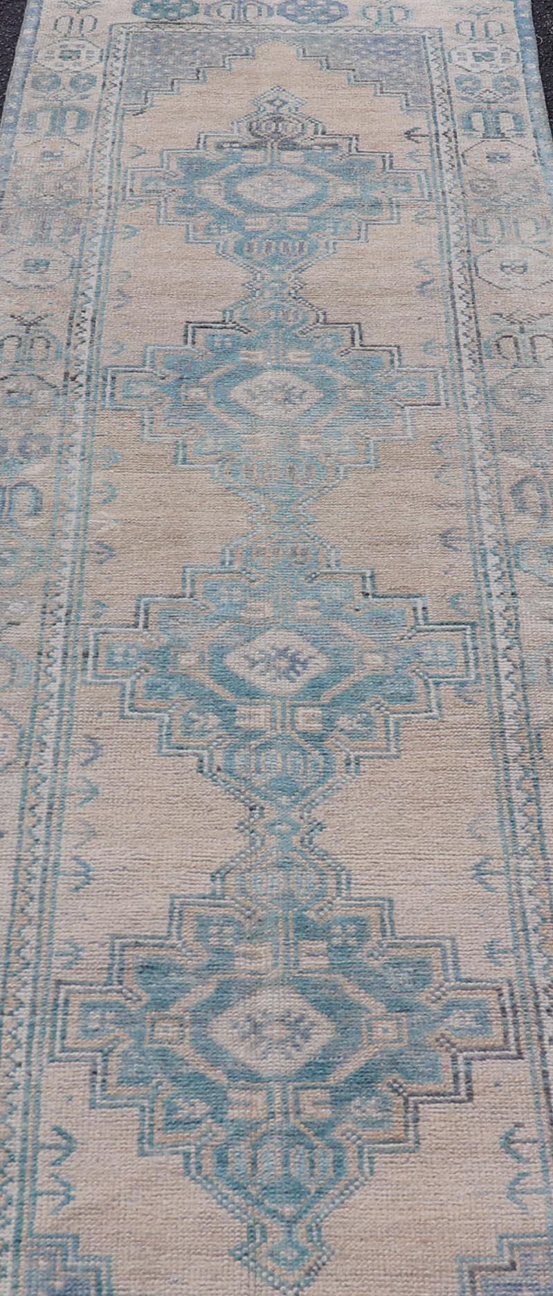 Turkish Vintage Oushak Runner with Geometric Medallion Design in Blues and Beige For Sale 5