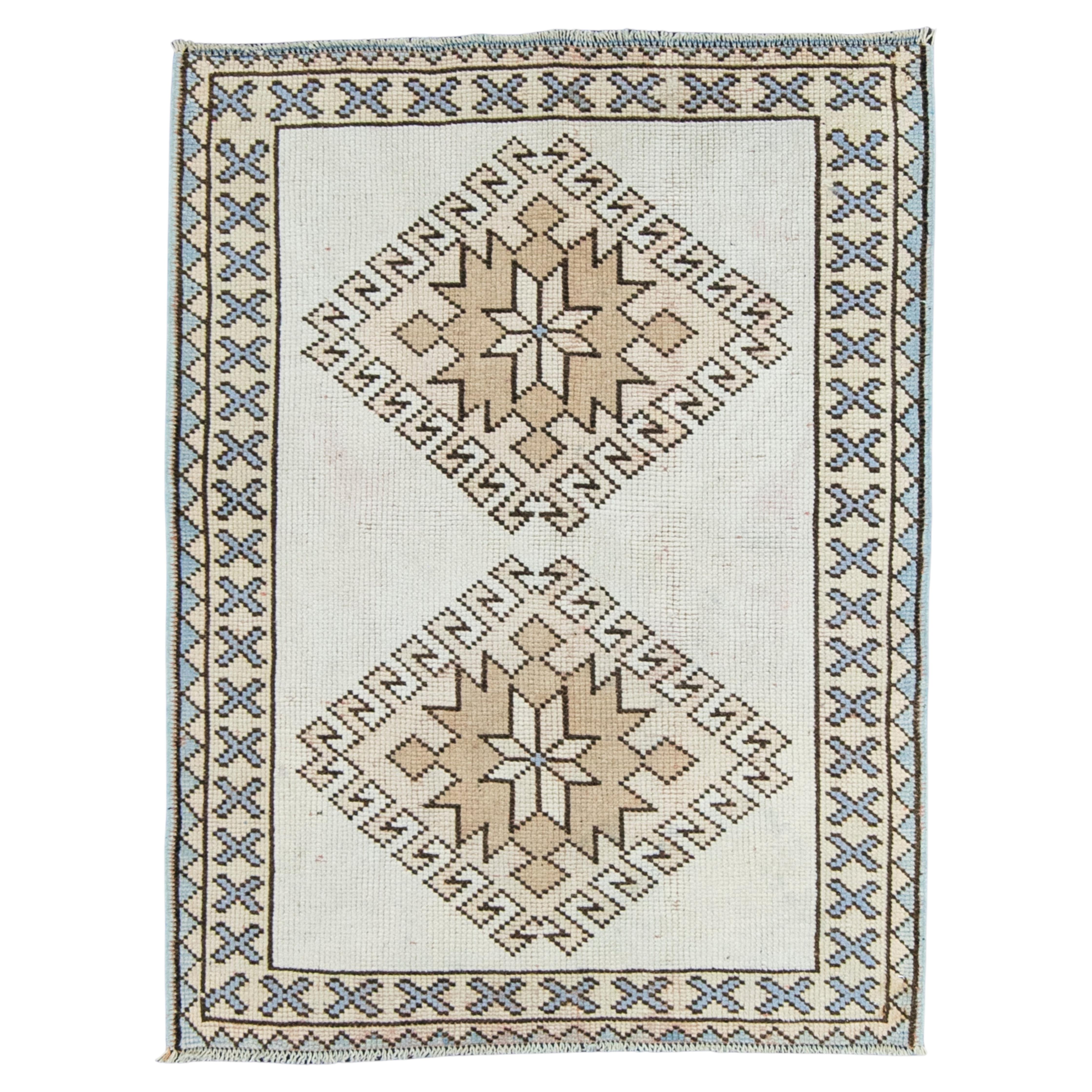 Turkish Vintage Rug  2'10" x 3'8" #21108 For Sale