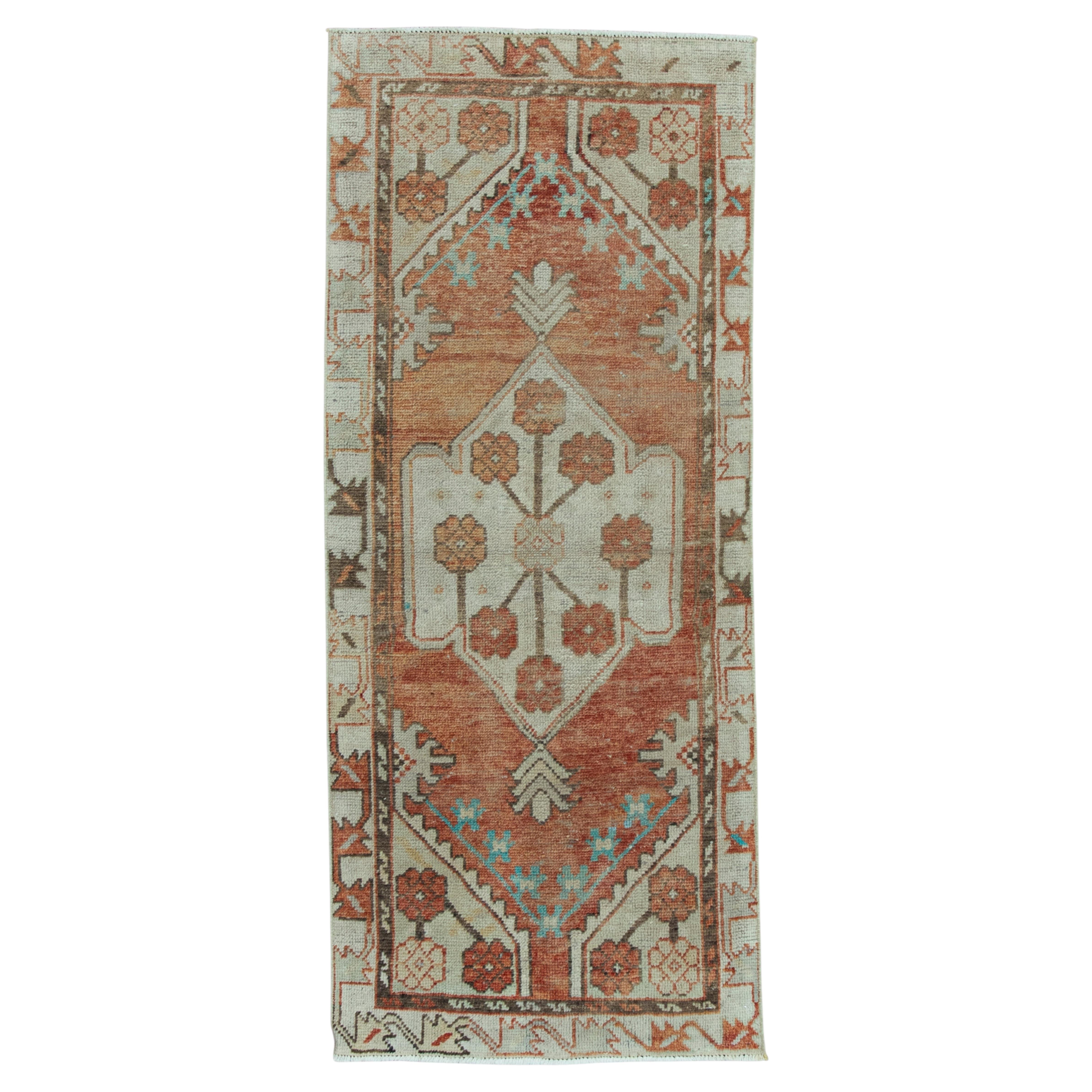 Turkish Vintage Rug 2'4" x 5'7" #20786