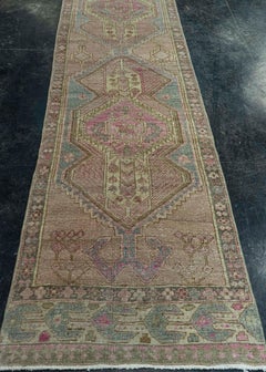 Türkischer Vintage-Teppich 76 cm x 325 cm #20679