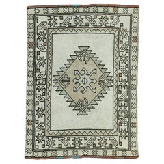 Türkischer Vintage-Teppich 2'6" x 3'5" #20672