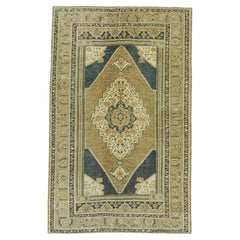 Türkischer Vintage-Teppich 3'10" x 6' #20697