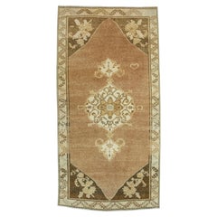 Türkischer Vintage-Teppich 3'8" x 7'2" #20531