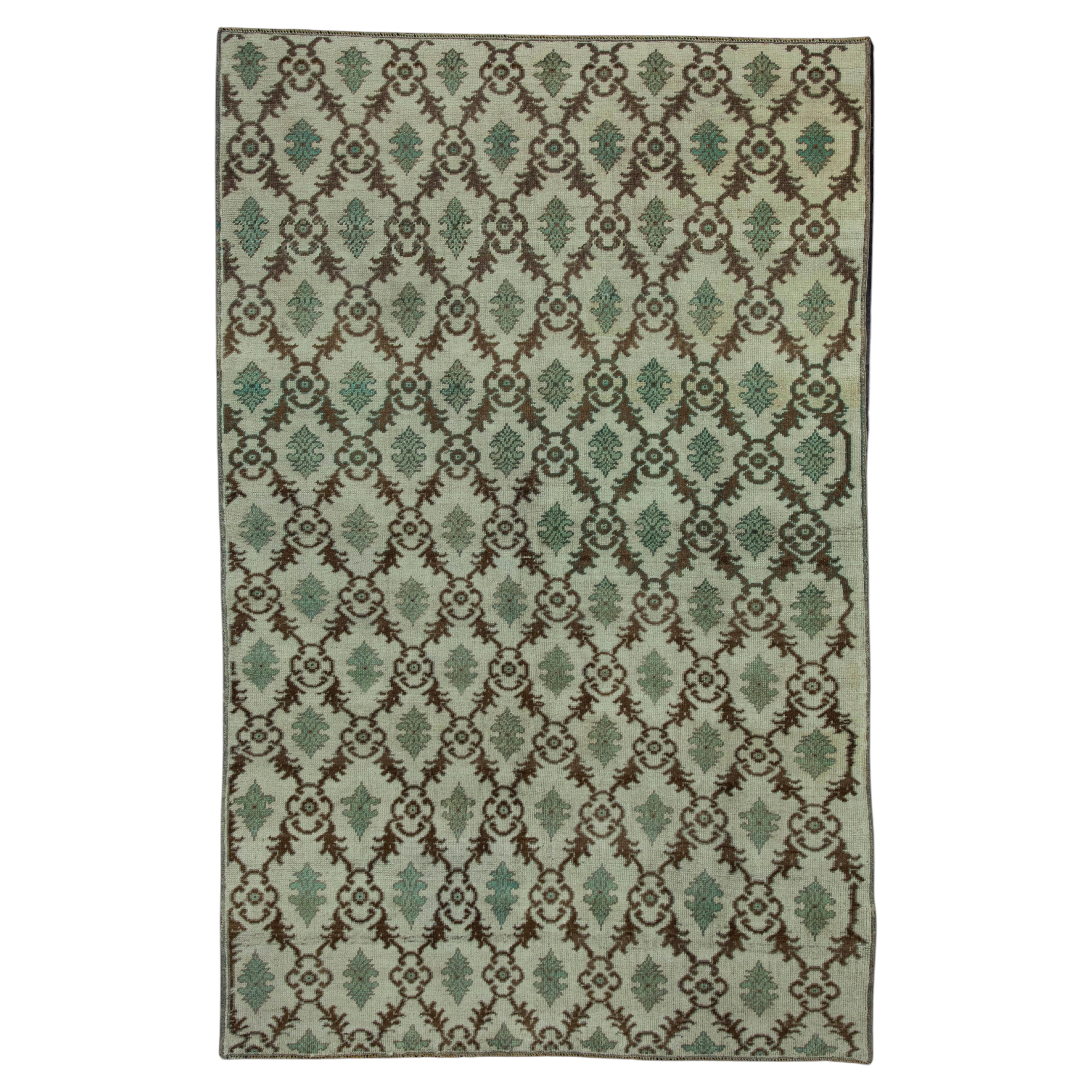 Turkish Vintage Rug 5'3" x 8'3" #20611 For Sale