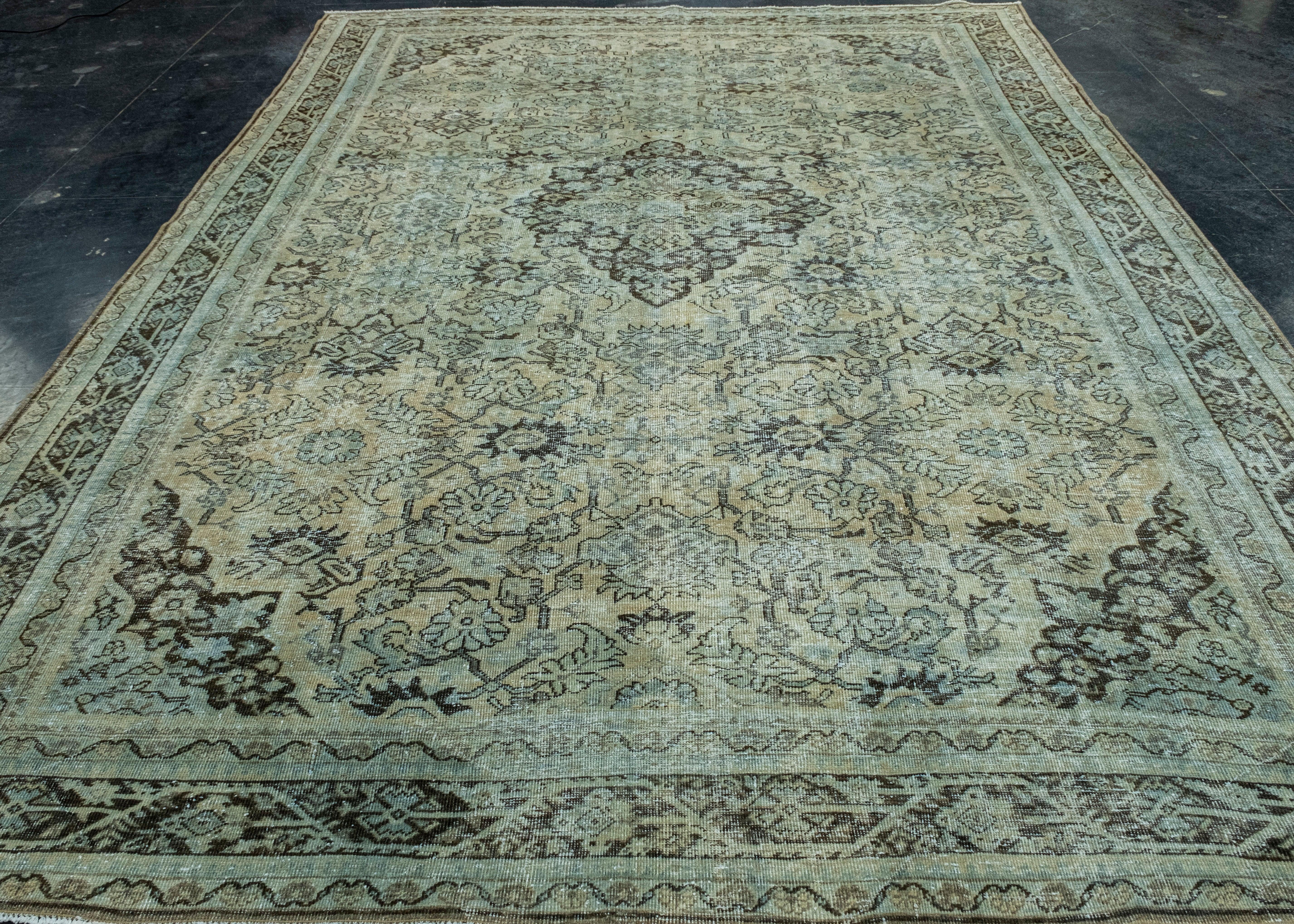 Tappeto vintage turco 9'4