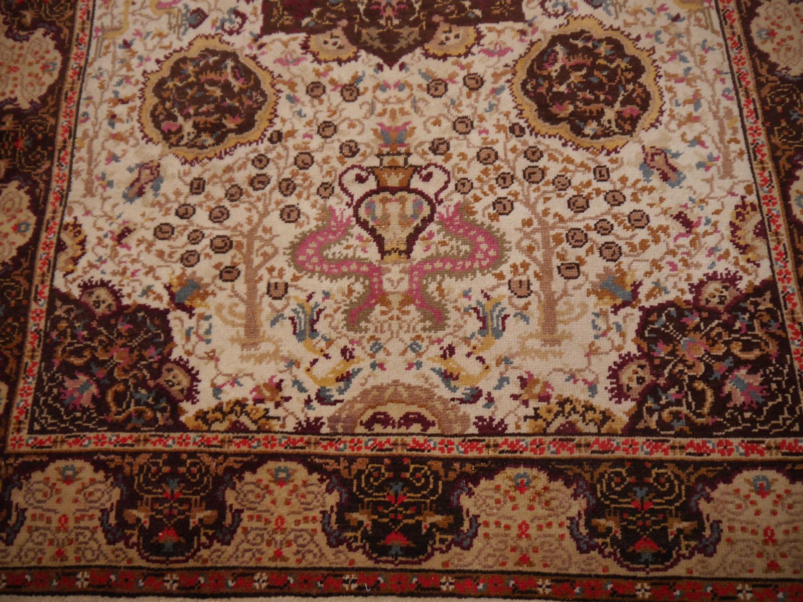 Türkischer handgeknüpfter türkischer Vintage-Teppich im Medaillon-Design in Beige und Braun (Ende des 20. Jahrhunderts) im Angebot