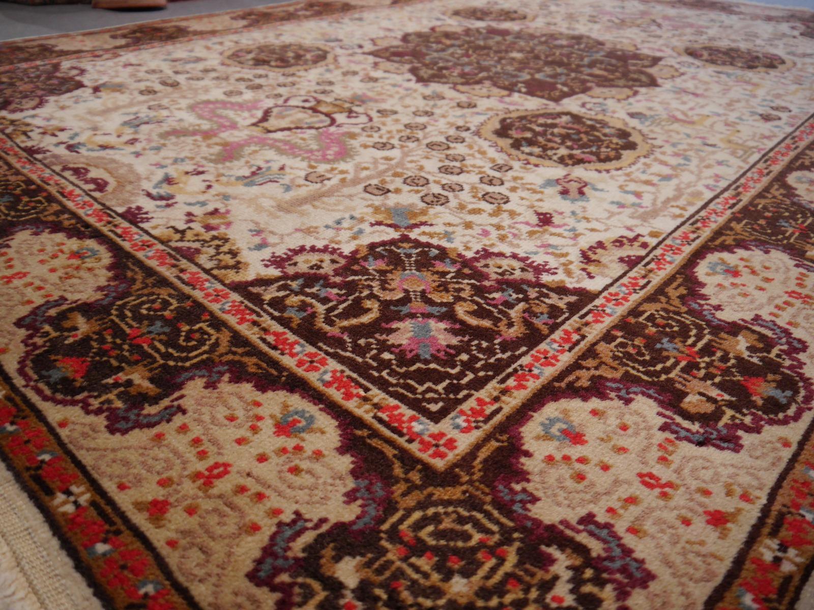 Turkish Vintage Rug Hand Knotted Medaillon Design Beige Brown Area Carpet For Sale 2