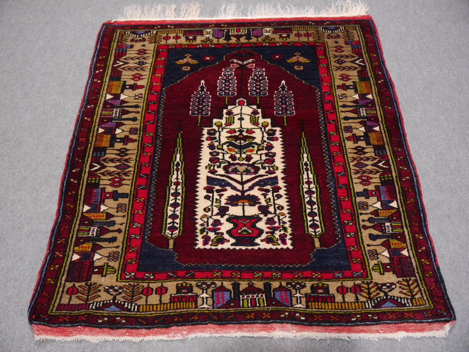 Alfombra de boda turca Yahyali Vintage Alfombra de oración Colección Djoharian Anudado a mano en venta