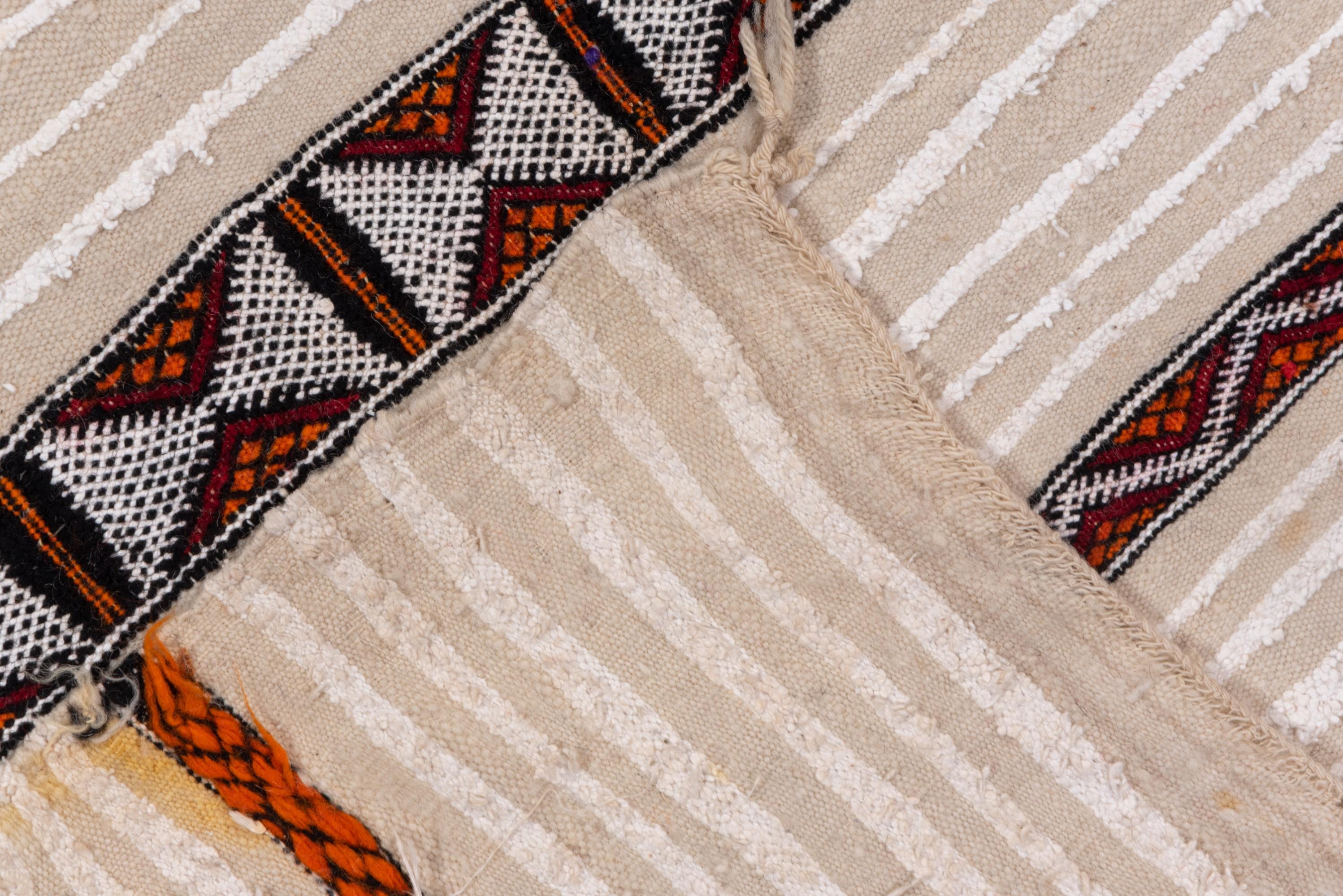 XX secolo Turkish Wedding Blanket with Zig Zag Design in vendita