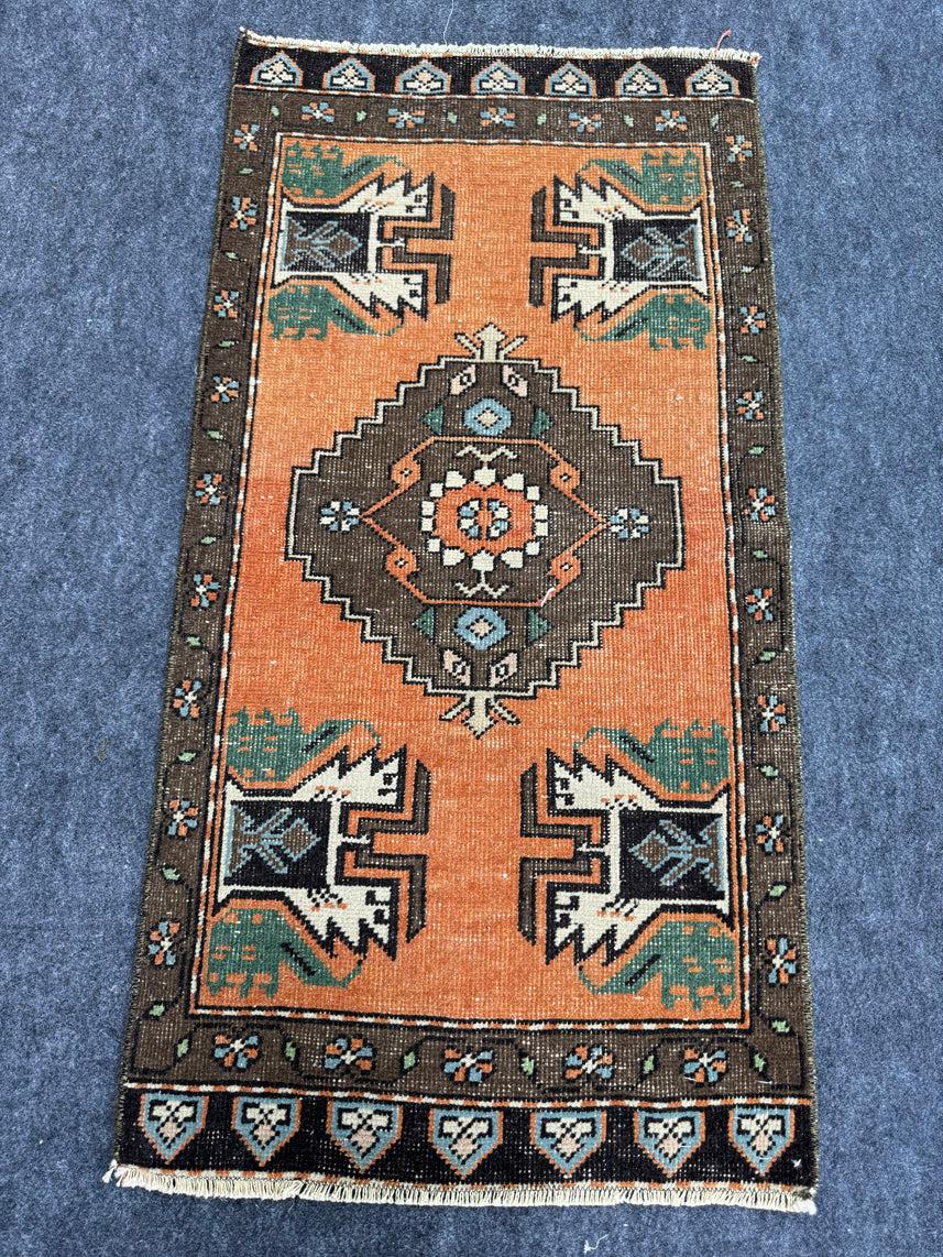 Turkish Yastik Rug 1'5