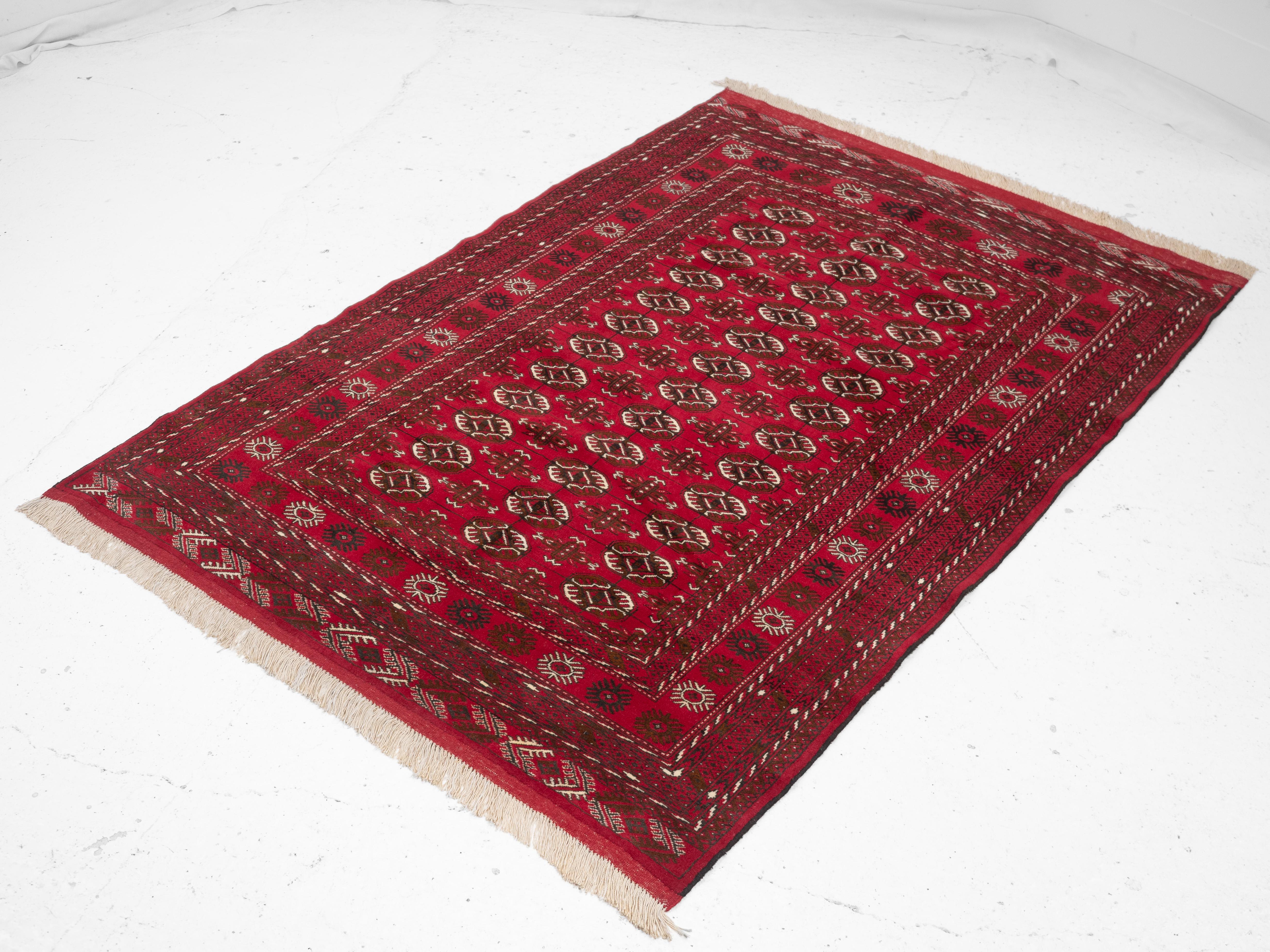 Turkmen Tekke Handwoven Rug Mid-Late 20th Century (Oriental Turkomen) en vente 1