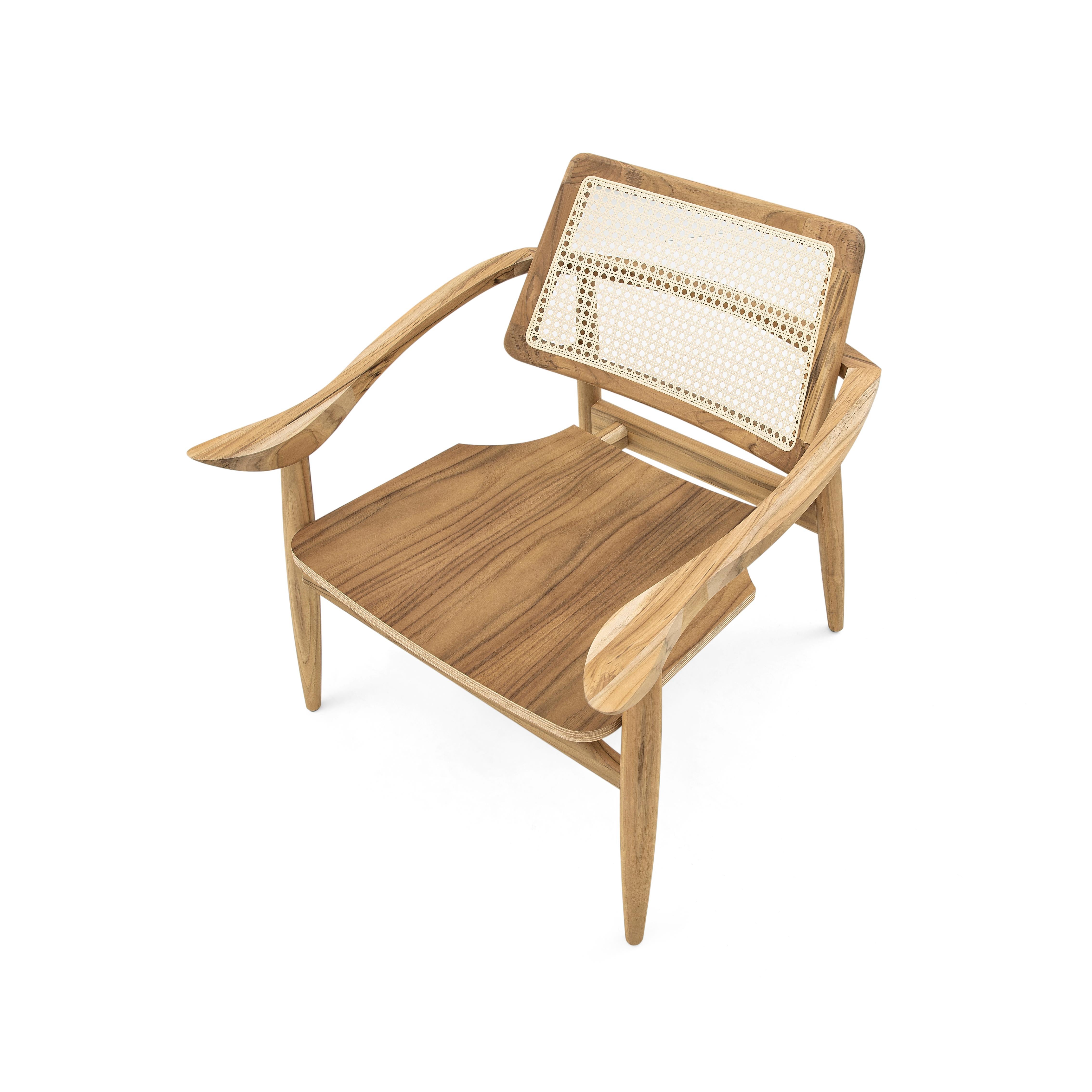 Fauteuil Turn à dossier en rotin avec assise en bois façonné, finition en bois de teck en vente 6