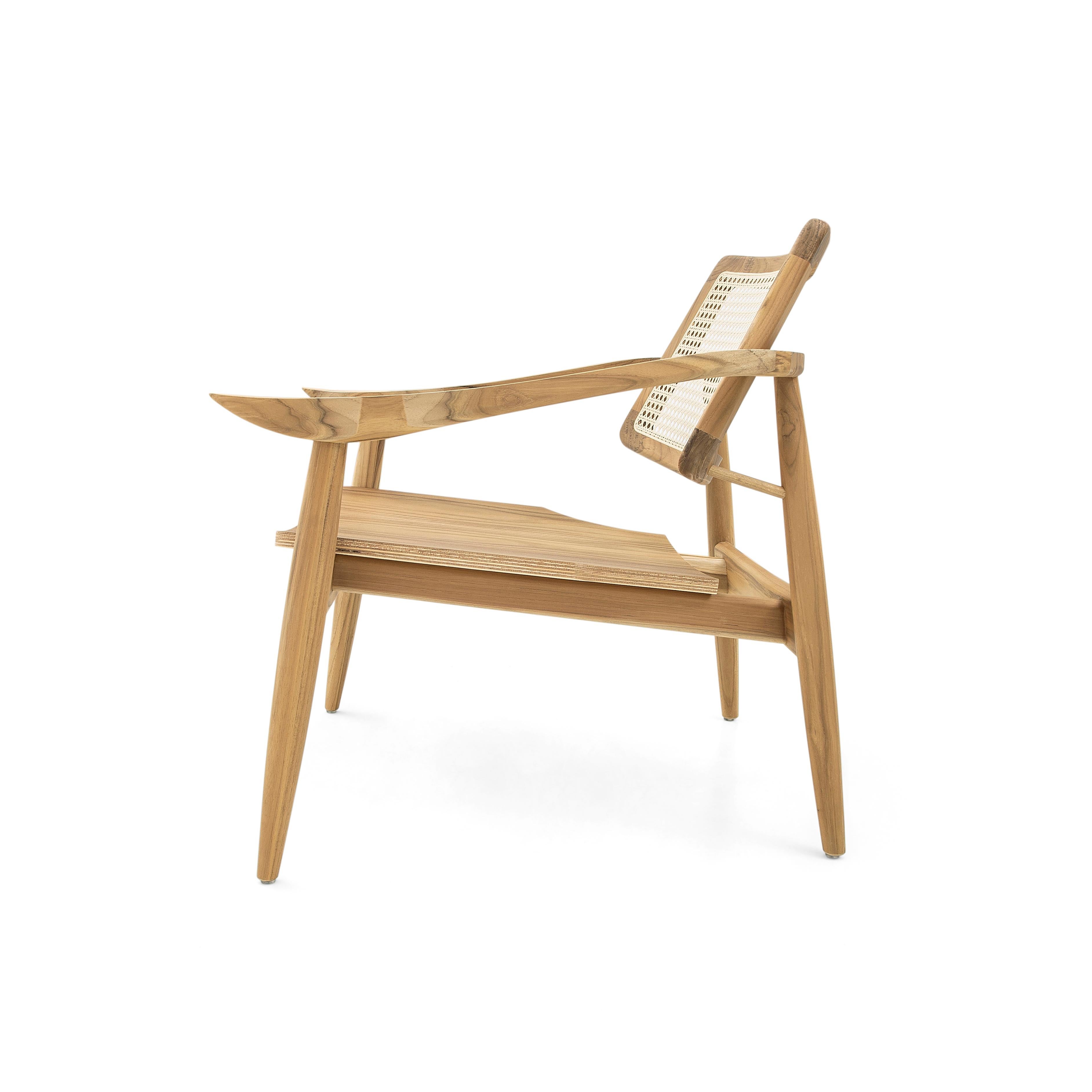 Fauteuil Turn à dossier en rotin avec assise en bois façonné, finition en bois de teck en vente 7