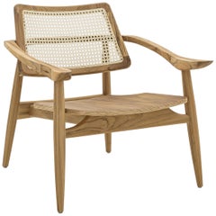 Drehbarer Sessel mit Rohrrückenlehne und geformtem Holzsitz in Teakholzausführung