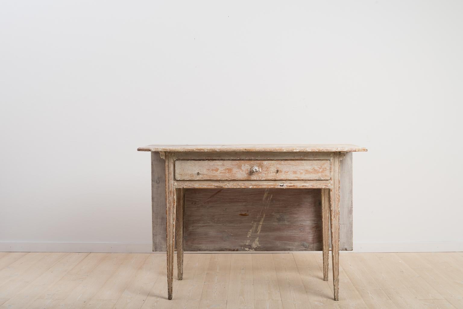 Pine Turn of the Century 1700-1800 Swedish Gustavian Desk in Original Condition