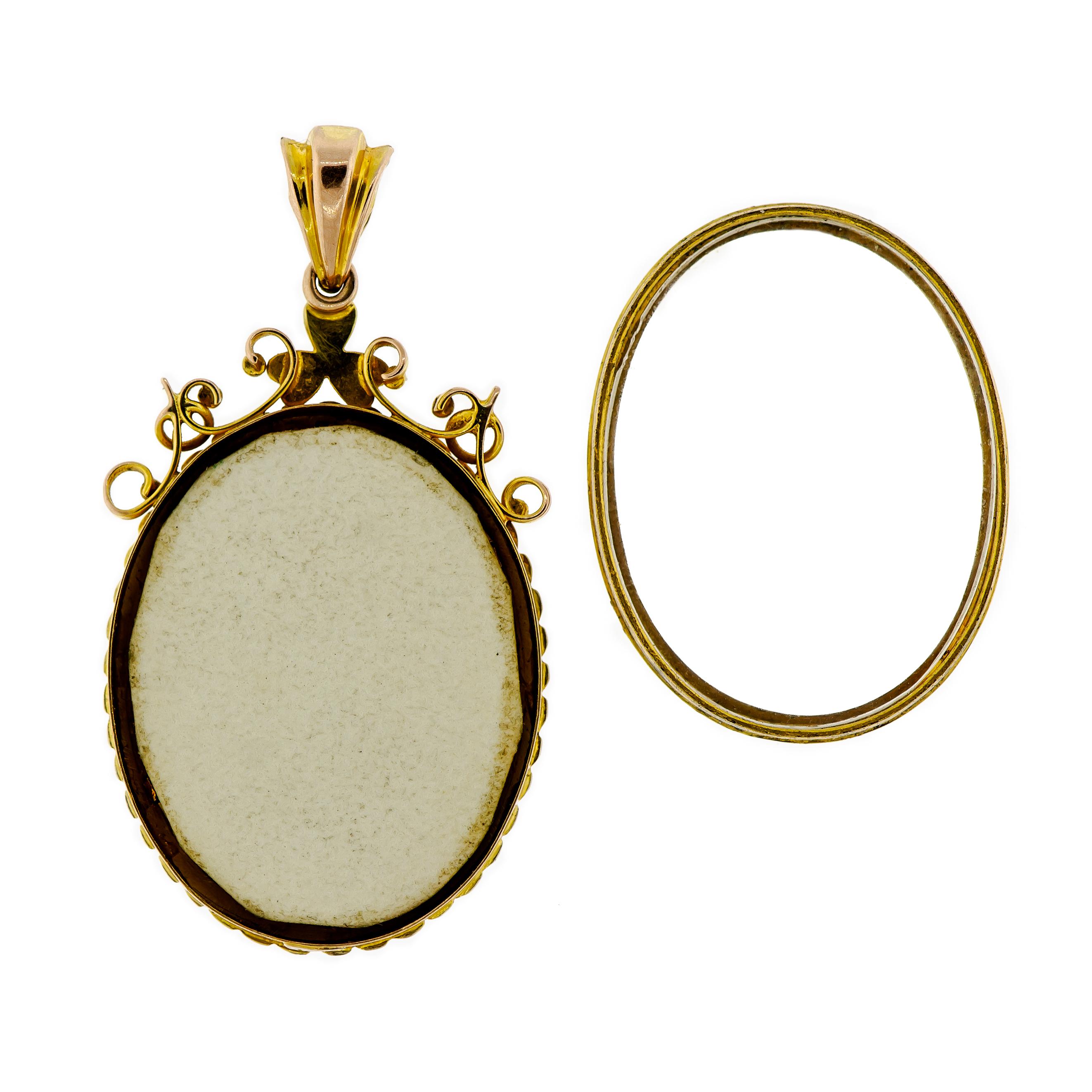 Turn-of-the-Century Antique Enamel and Pearl Miniature Locket In Excellent Condition For Sale In Lombard, IL