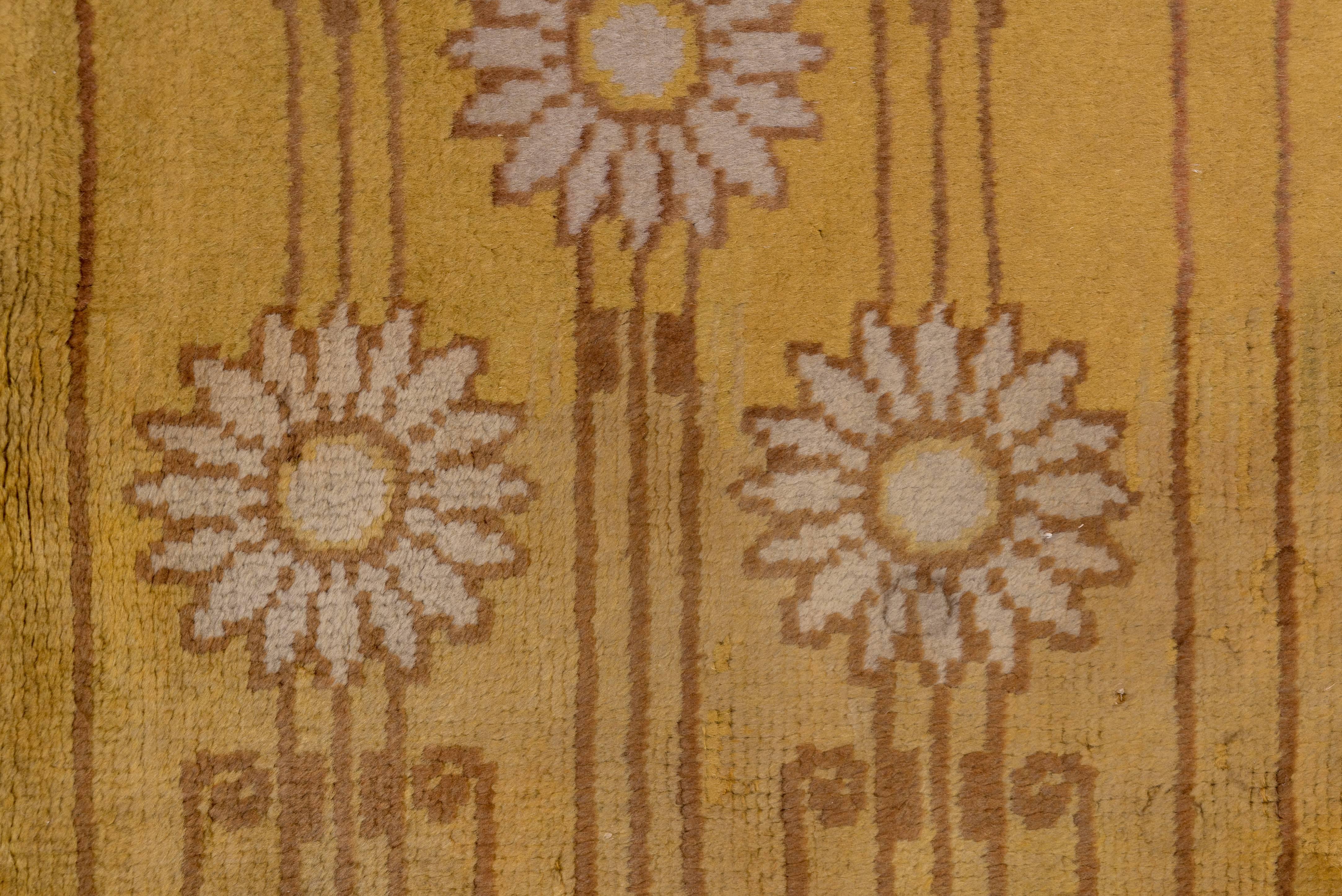 Jugendstil-Teppich aus der Jahrhundertmitte (Frühes 20. Jahrhundert) im Angebot