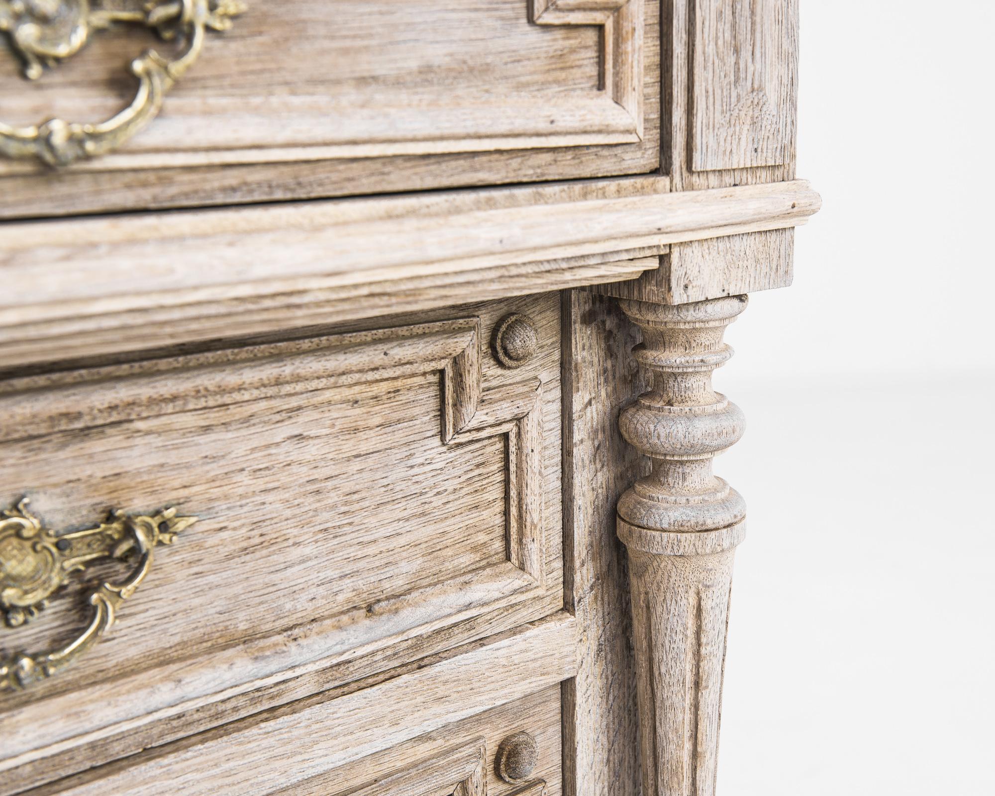 Turn of the Century Bleached Oak Drawer Chest For Sale 1