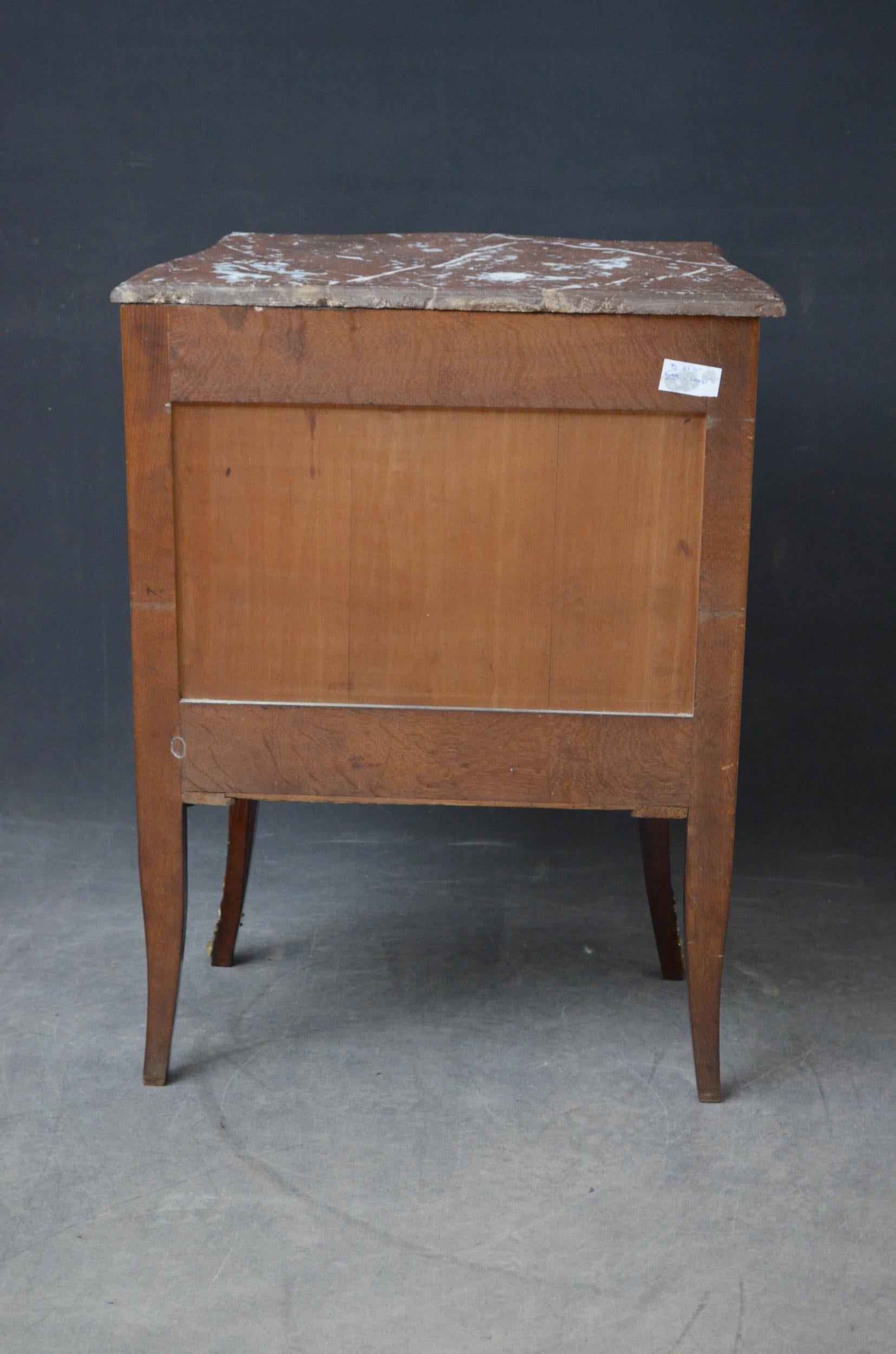 Turn of the Century Bombe Chest of Drawers For Sale 6