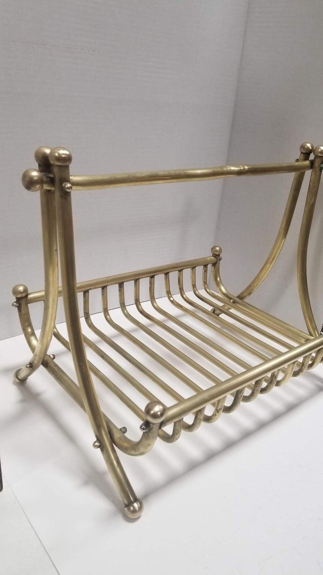 Turn of the Century Brass Newspaper Rack 1910s In Good Condition For Sale In Van Nuys, CA