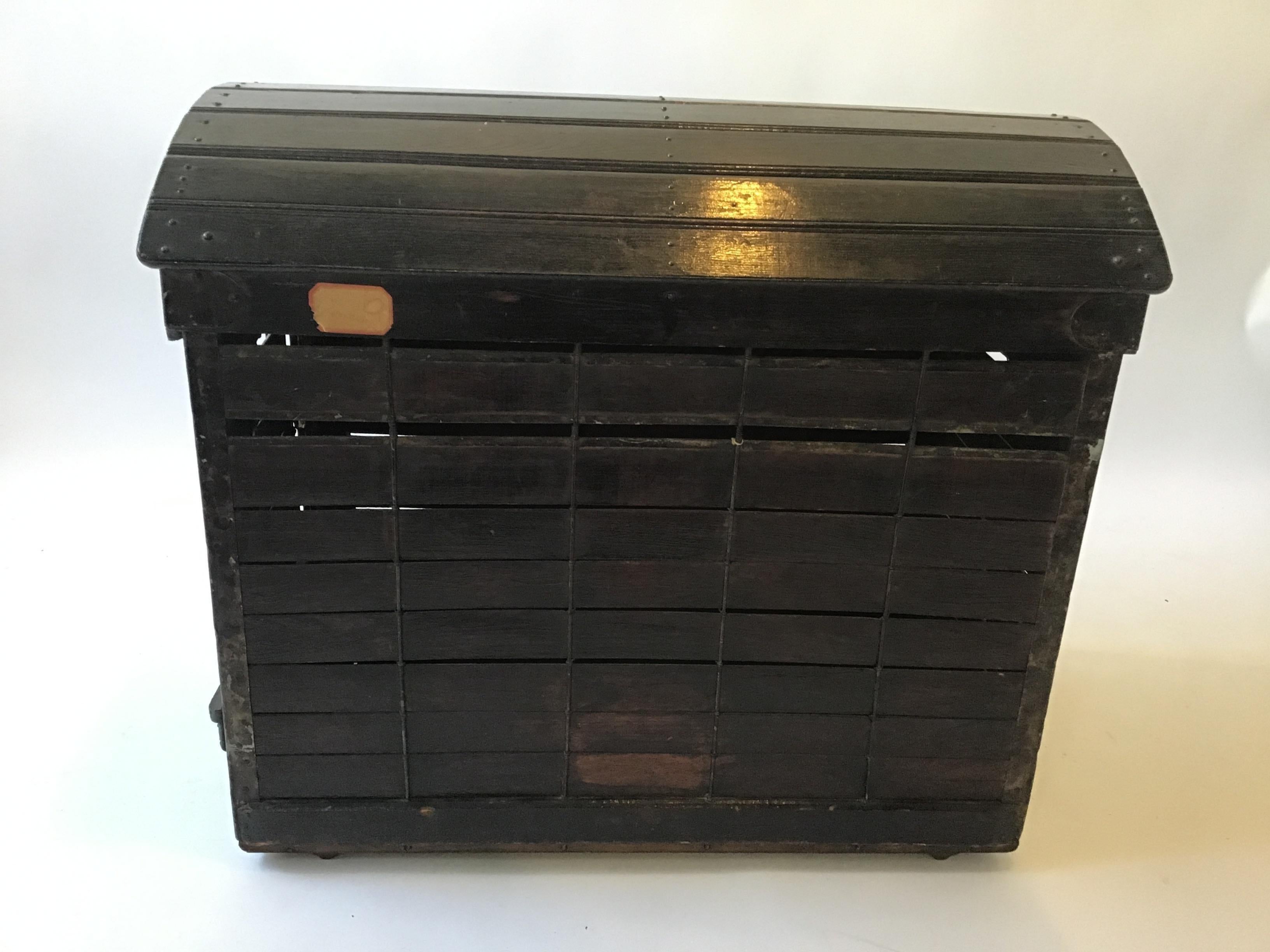 Turn of the Century Dog Crate For Sale 3