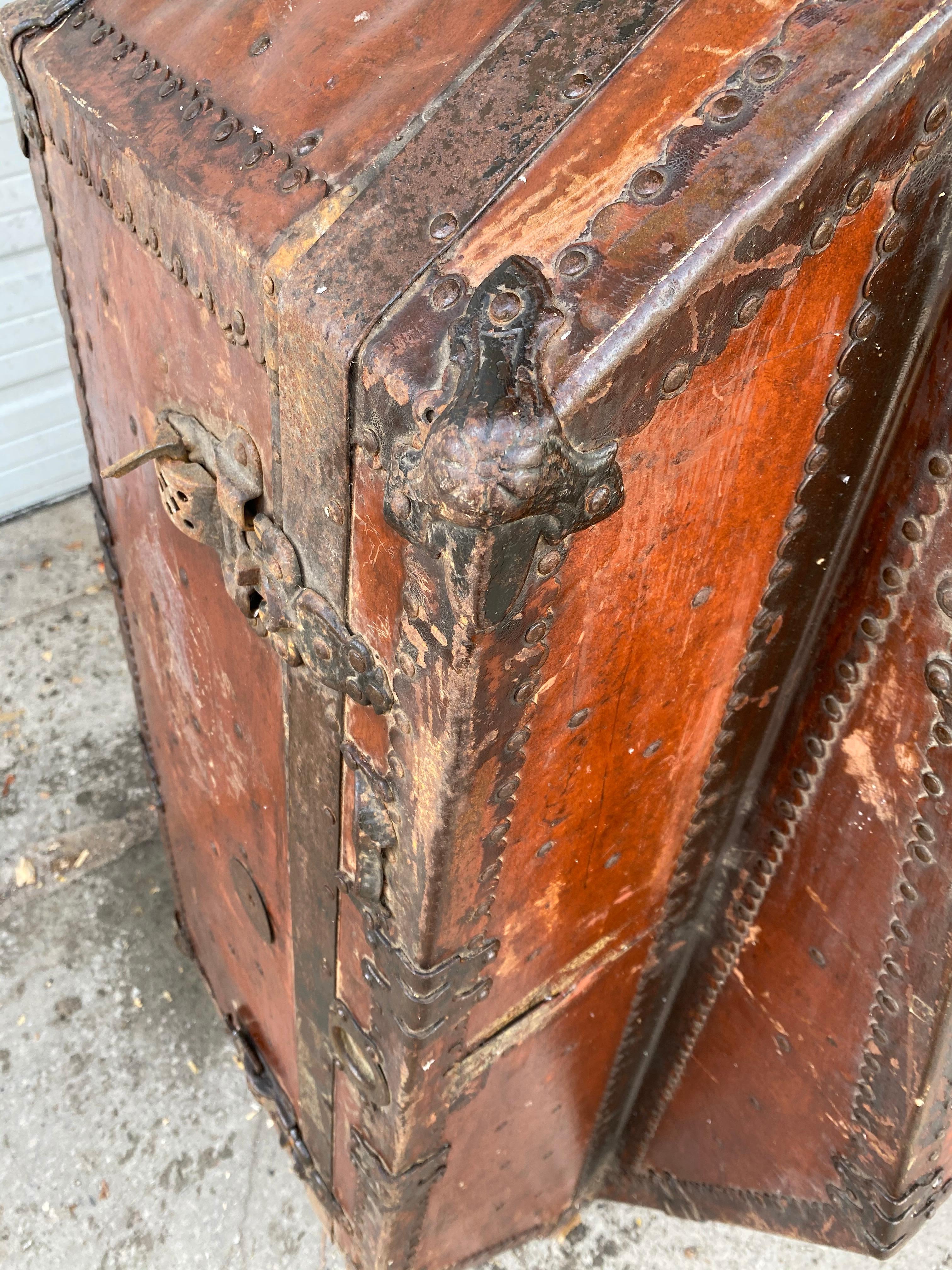 Late 19th Century Turn of the Century Double Bass Shipping Trunk/Case, Central Factory Trunks