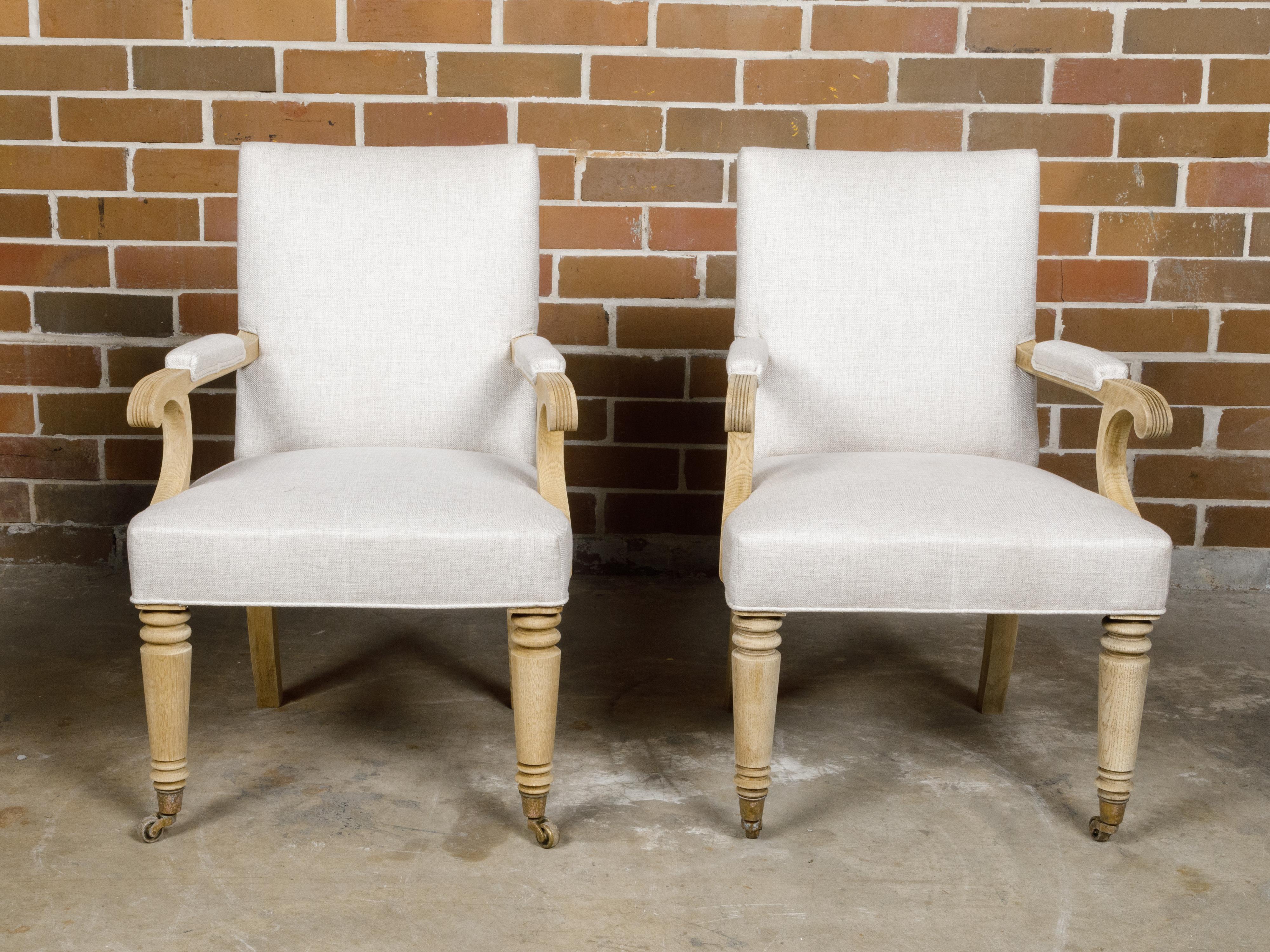 Turn of the Century English 1900s Bleached Armchairs with Linen Upholstery, Pair In Good Condition For Sale In Atlanta, GA