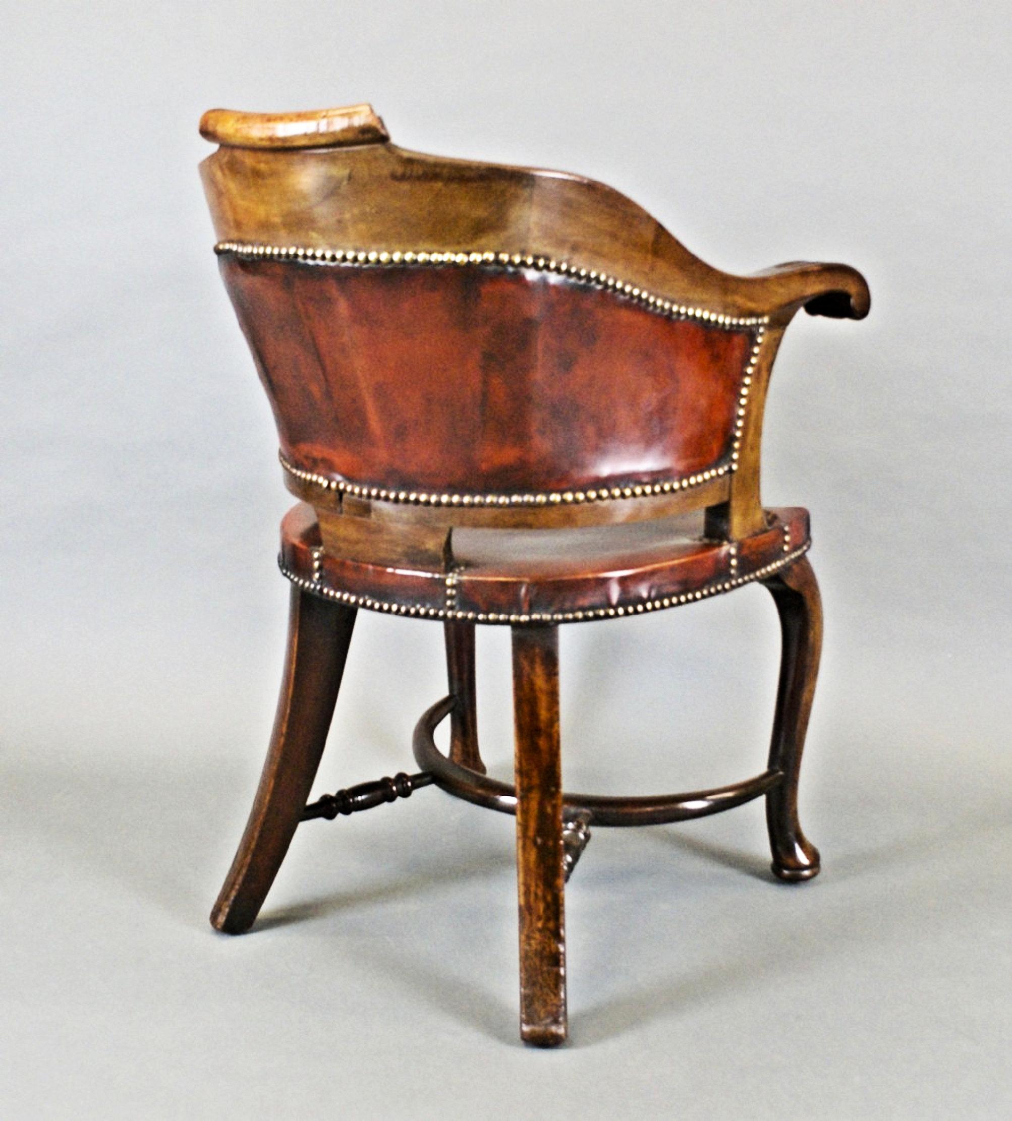 Early 20th Century Turn of the Century English Leather and Walnut Armchair For Sale
