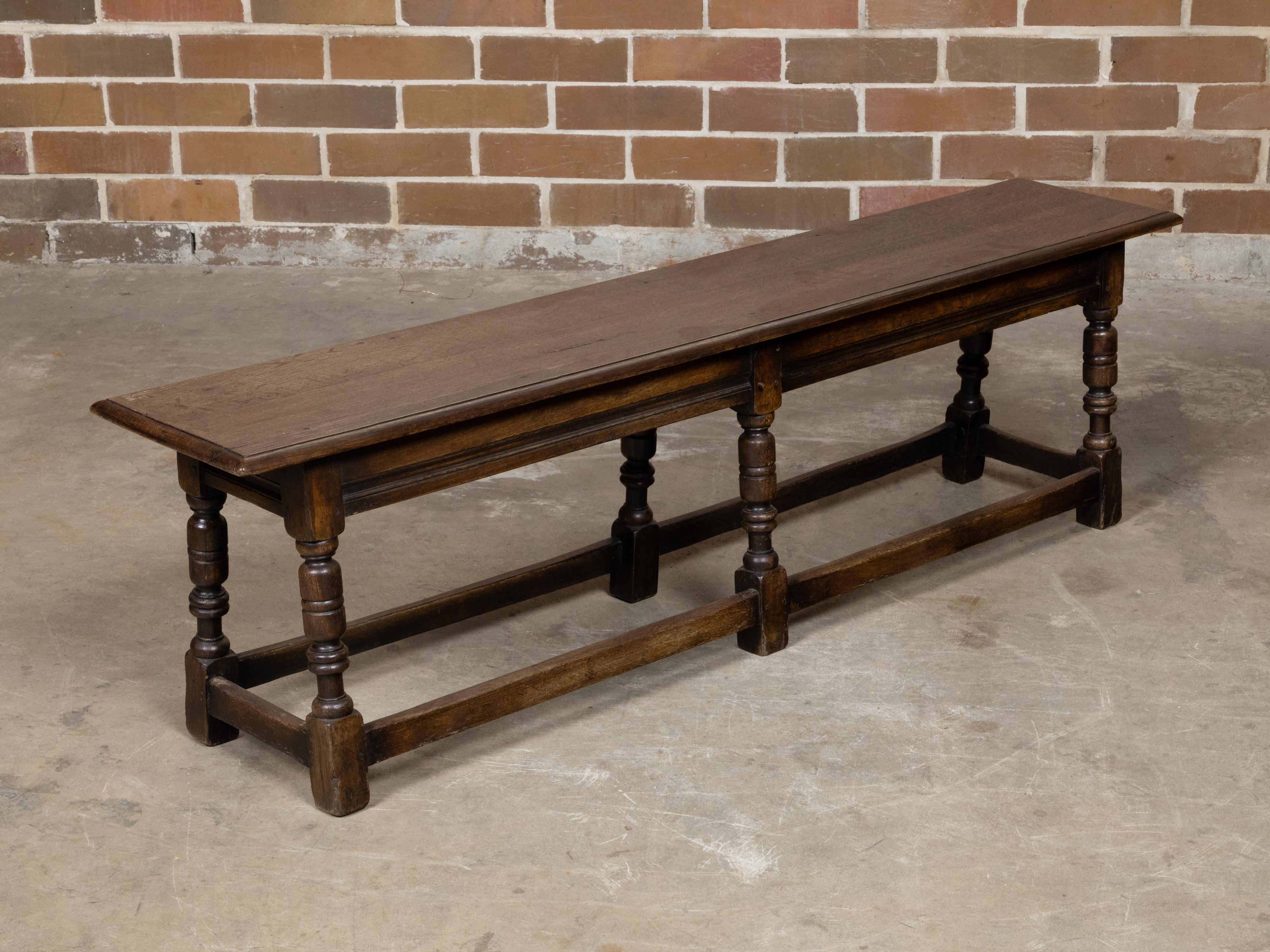 Inglese Panchina di fine secolo in Oak inglese del 1900 con gambe a balaustro tornite in vendita
