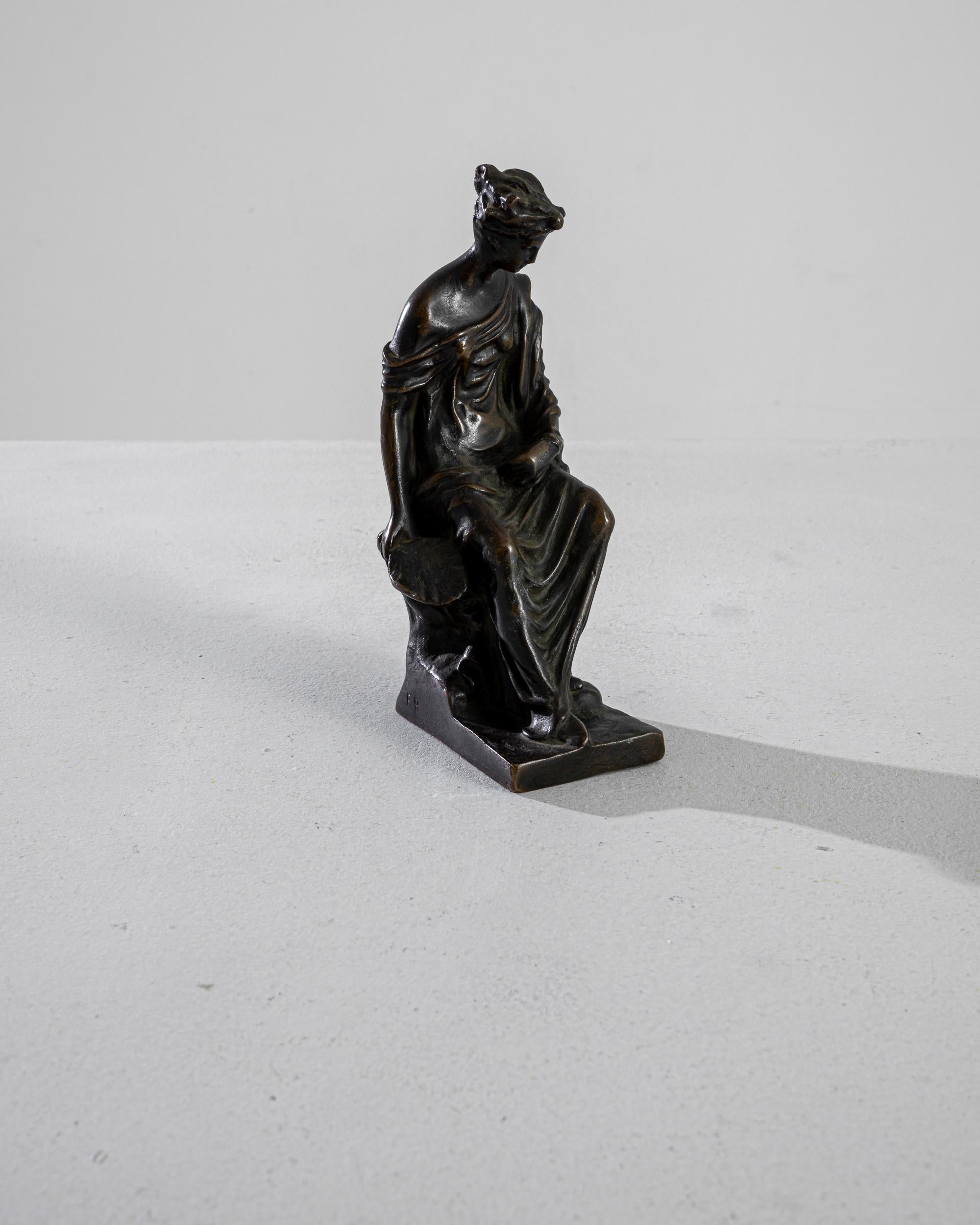 Turn of the Century French Bronze Sculpture For Sale 1
