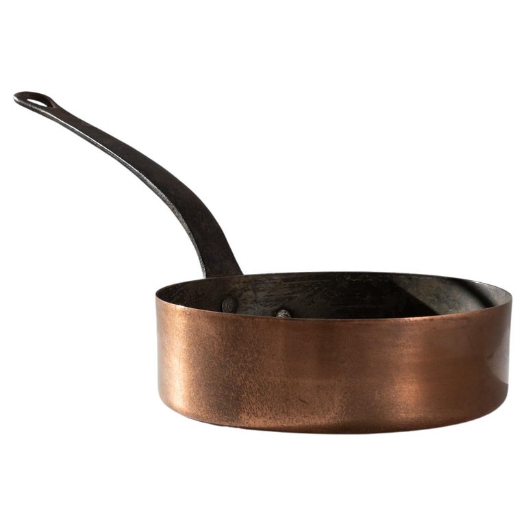 Turn of the Century French Copper Pot For Sale at 1stDibs
