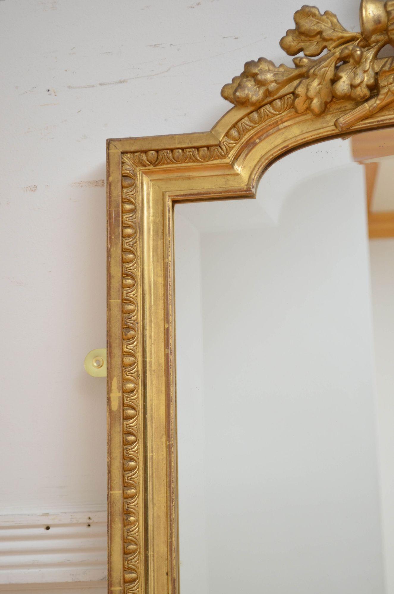 Foglia d’oro Specchio di fine secolo in legno dorato francese H147cm in vendita