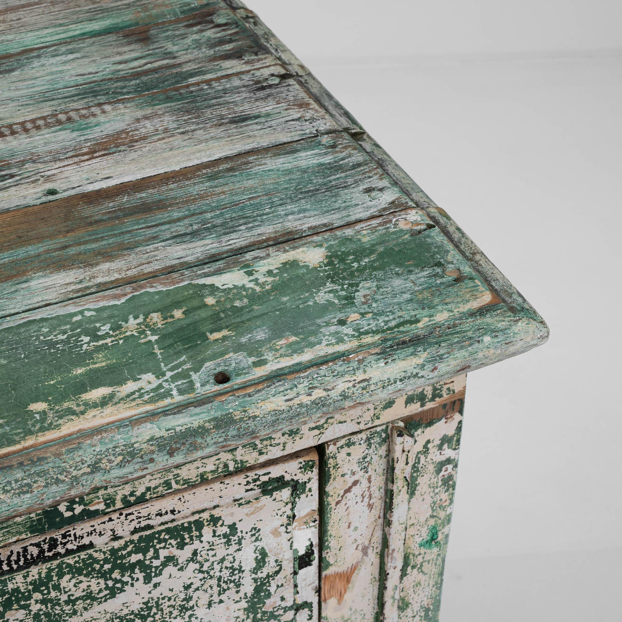 Turn of the Century French Patinated Chest of Drawers For Sale 4