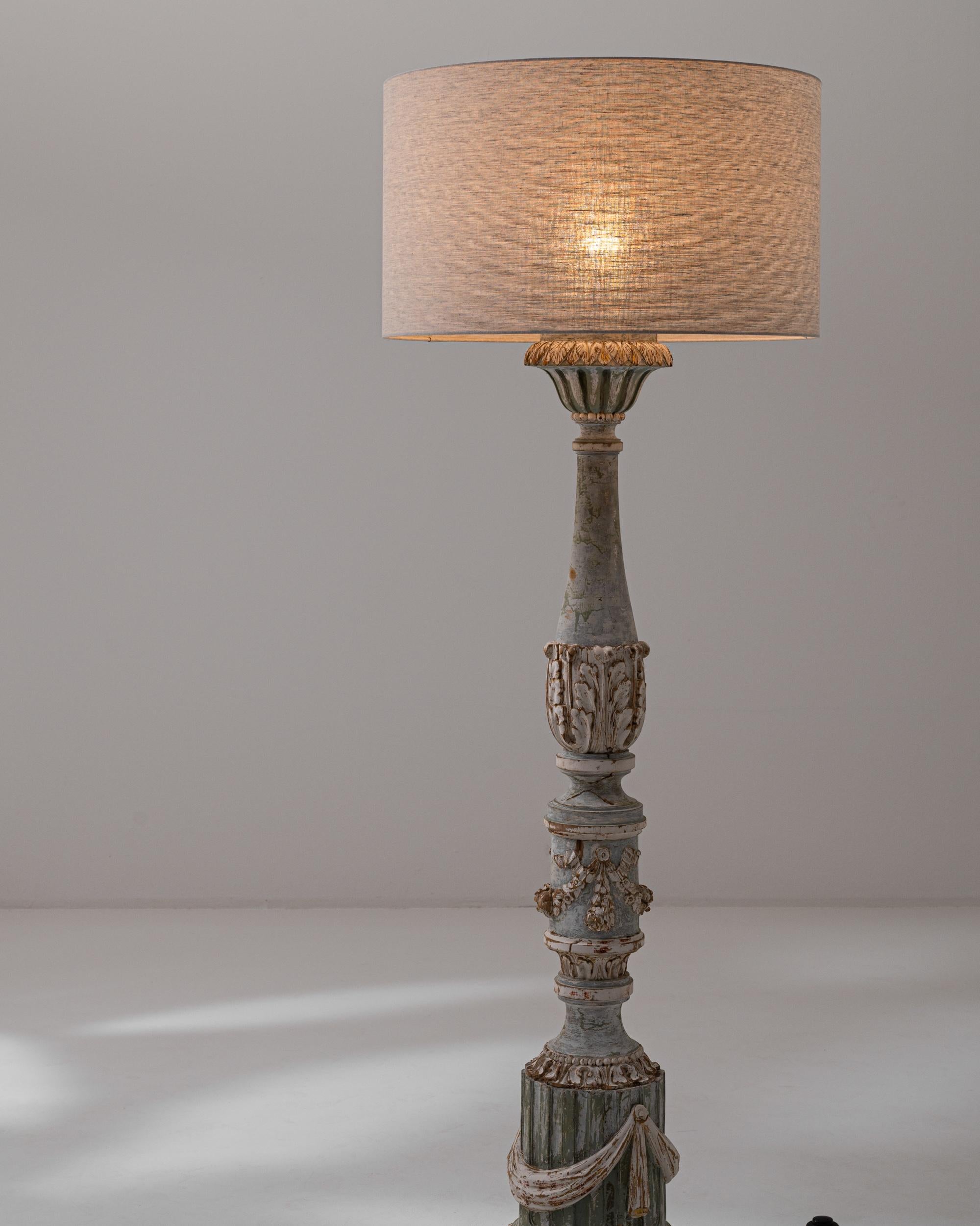 Französische Holz-Stehlampe aus der Jahrhundertwende im Angebot 3