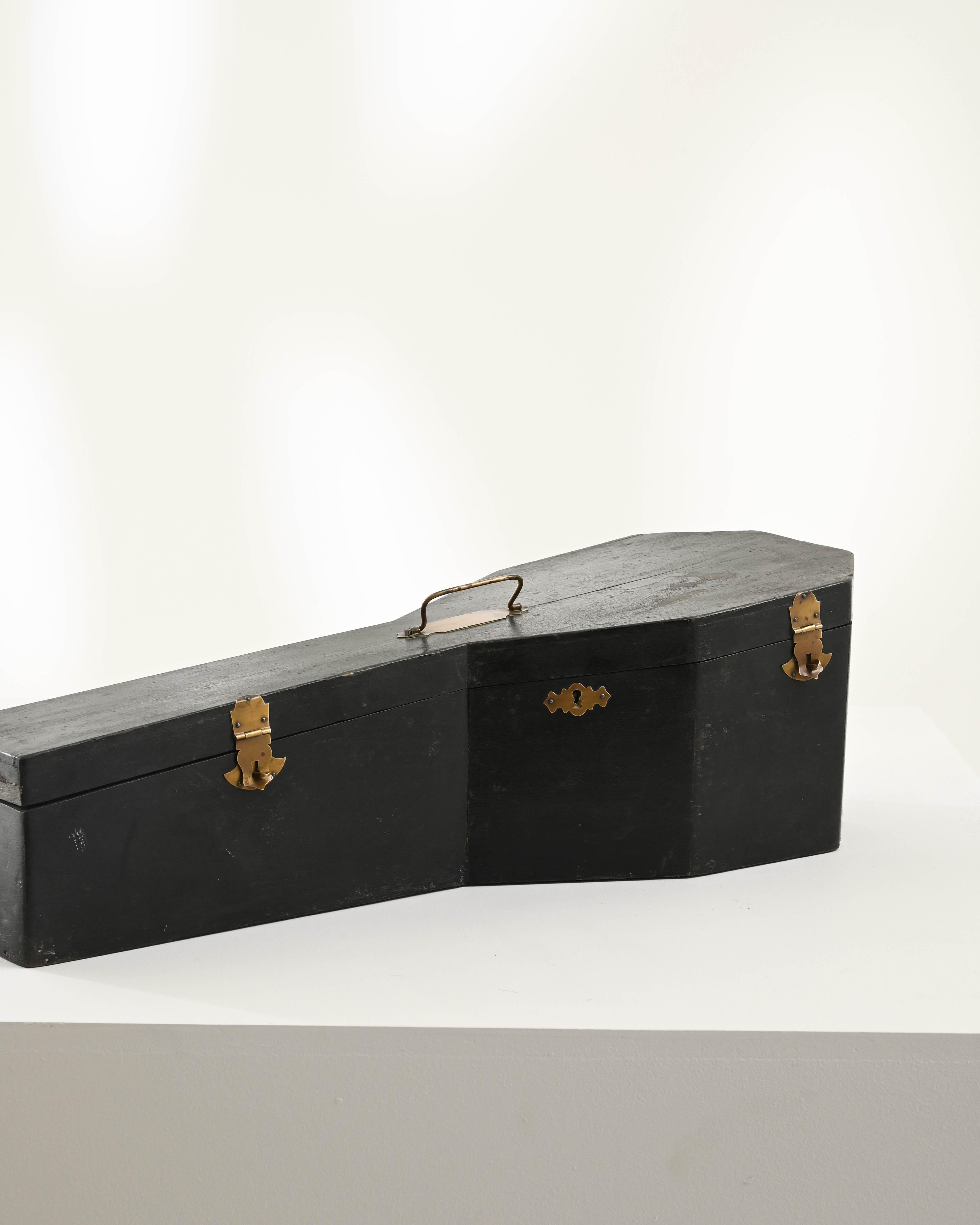 Turn of the Century French Wooden Instrument Case For Sale 3
