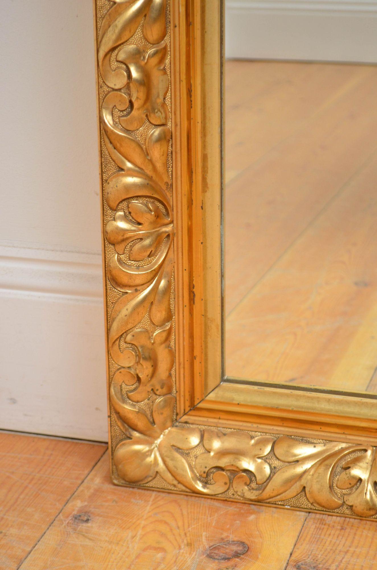 Specchio da parete in legno dorato di fine secolo H85cm in vendita 2