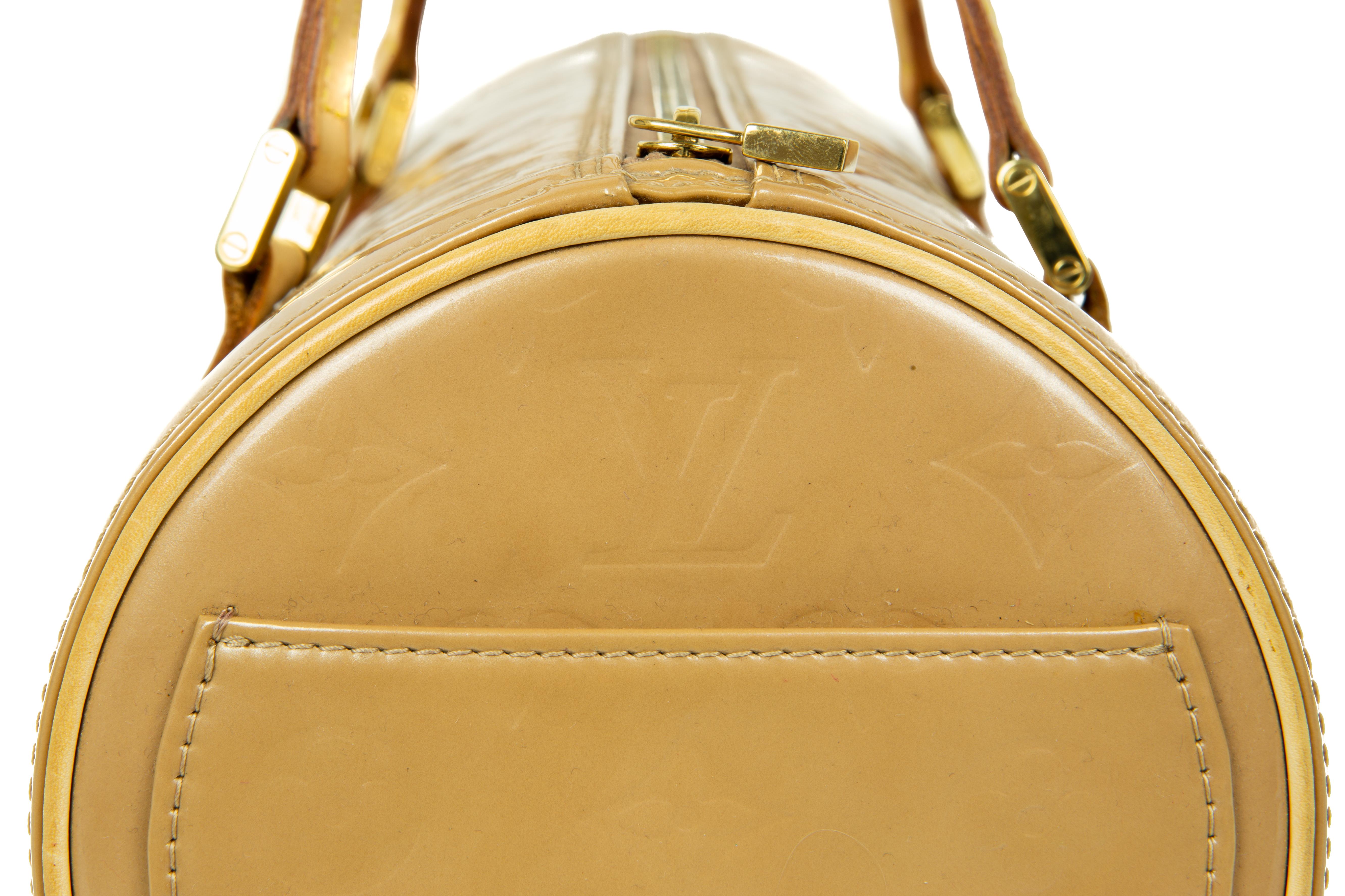 Turn Of The Century Louis Vuitton Beige Monogram Vernis Bedford Bag Pour femmes en vente