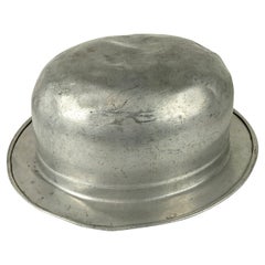 Bombetta in metallo di fine secolo