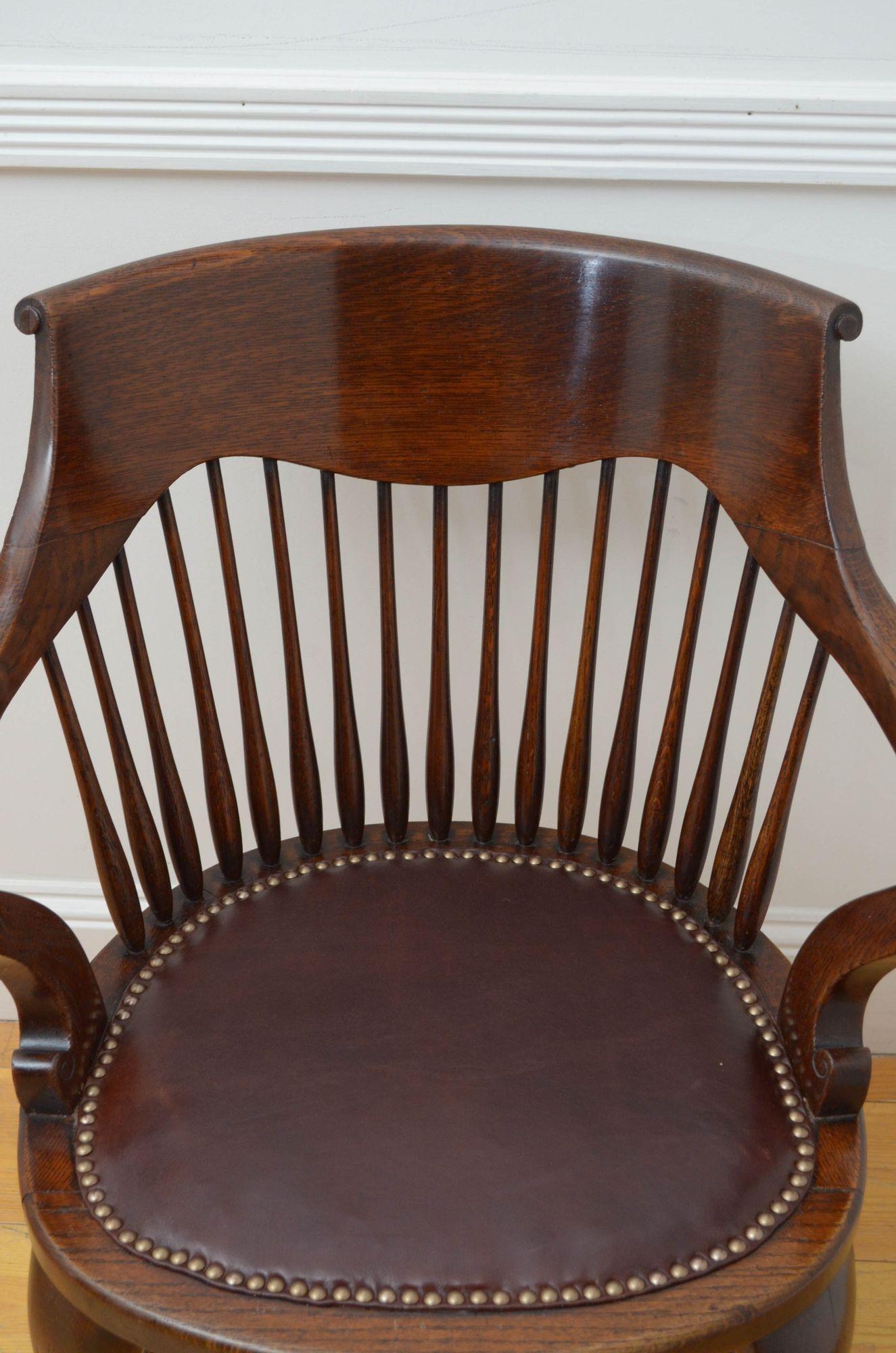 English Turn of The Century Oak Desk Chair Office Chair For Sale