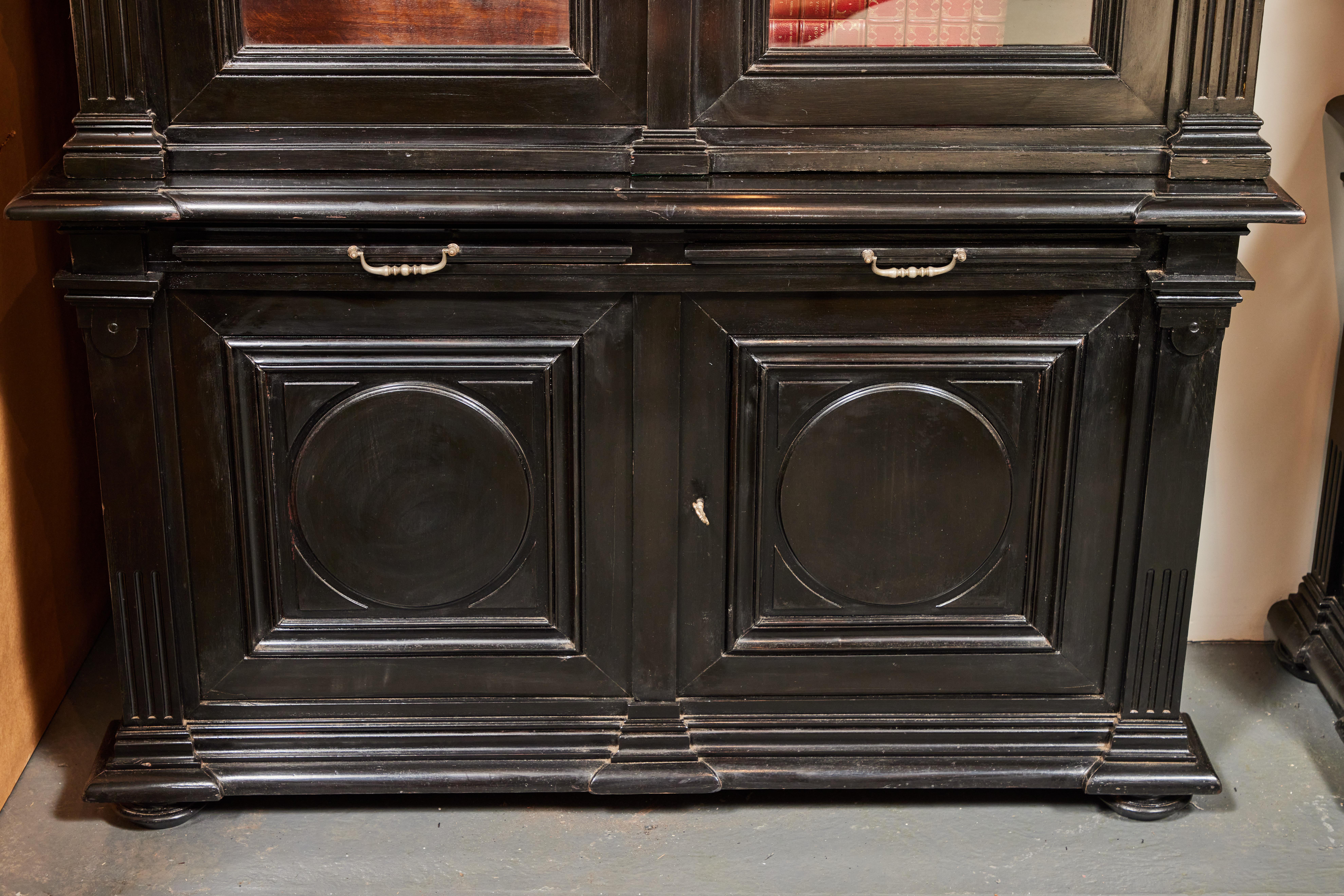 Turn-of-the-Century, Tuscan Bookcases In Good Condition For Sale In Newport Beach, CA
