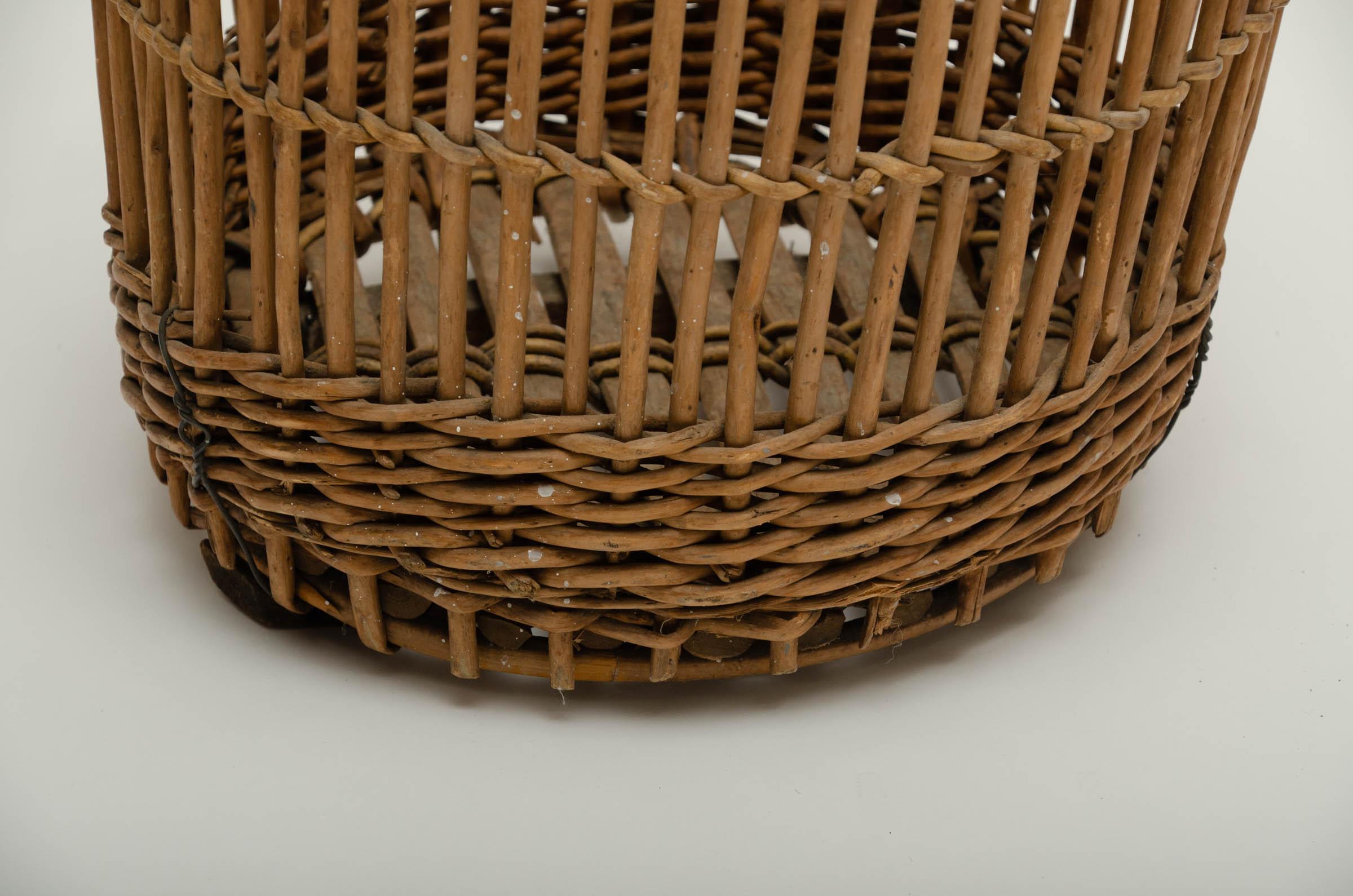 Bakers baguette basket.