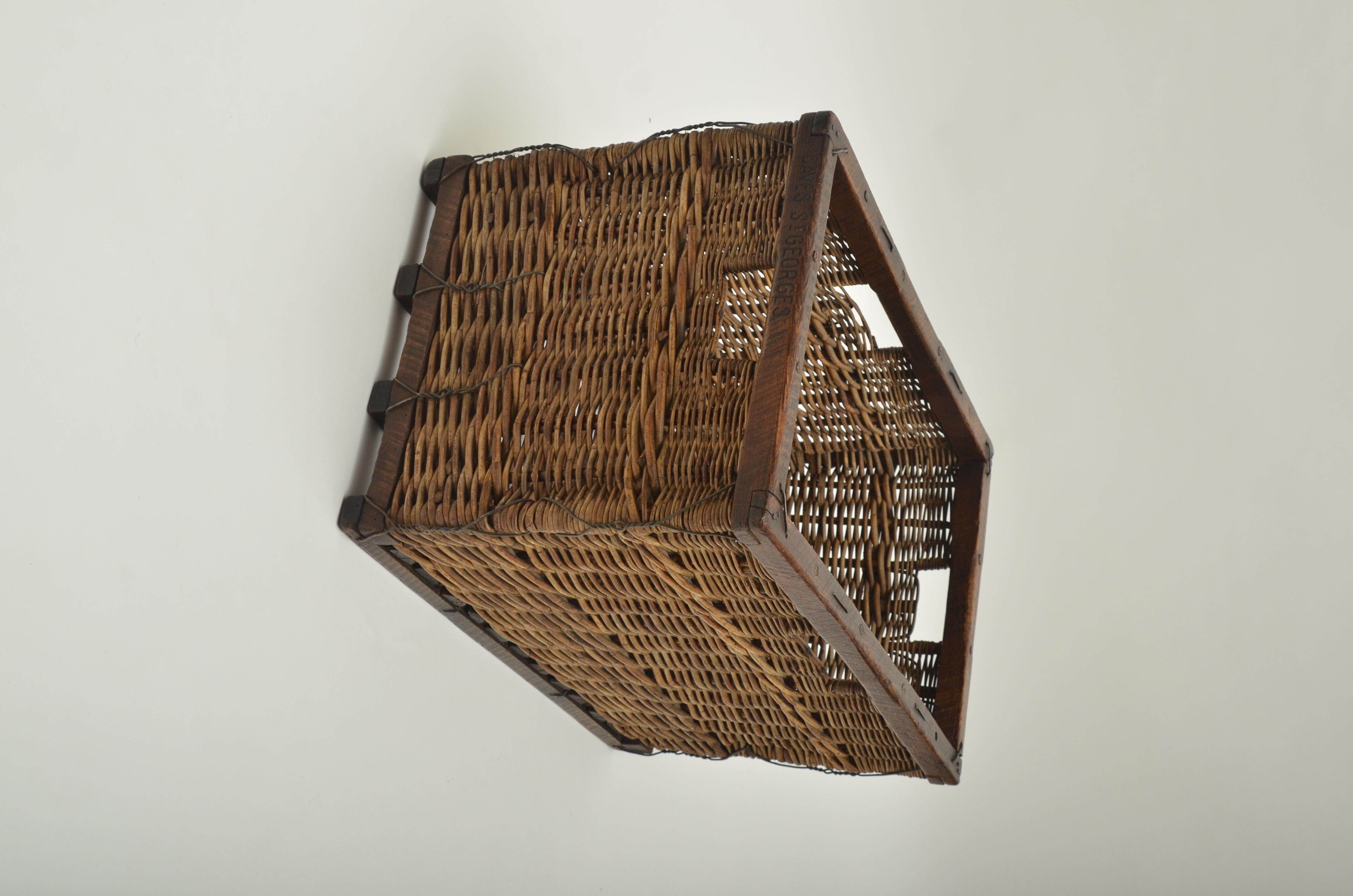 Turn-of-the-Century Wine Basket, Burgundy, circa 1900 In Good Condition In East Hampton, NY