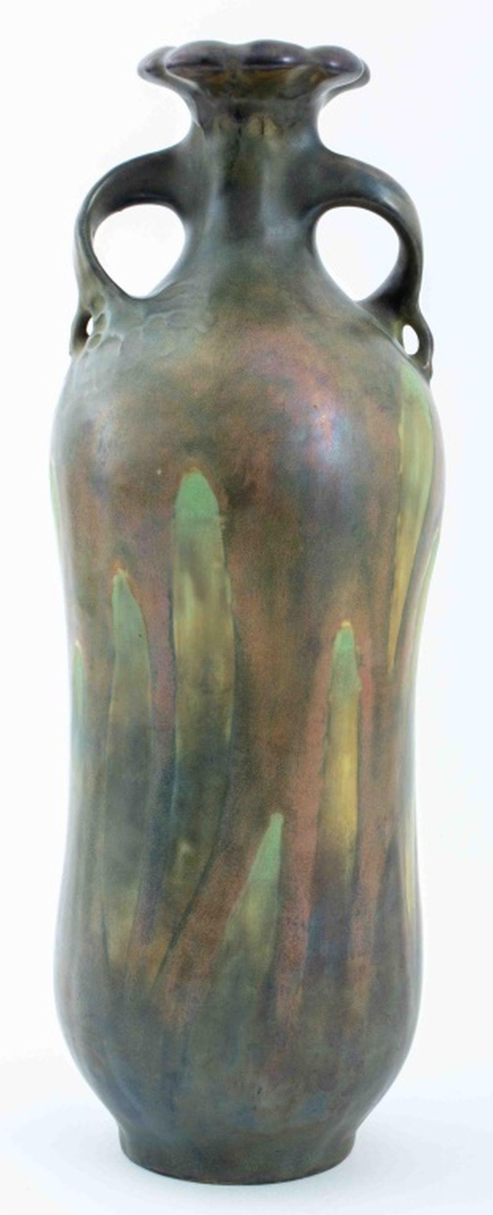 Vase en poterie d'art Amphora de Turn-Teplitz, vers 1900 en vente 2